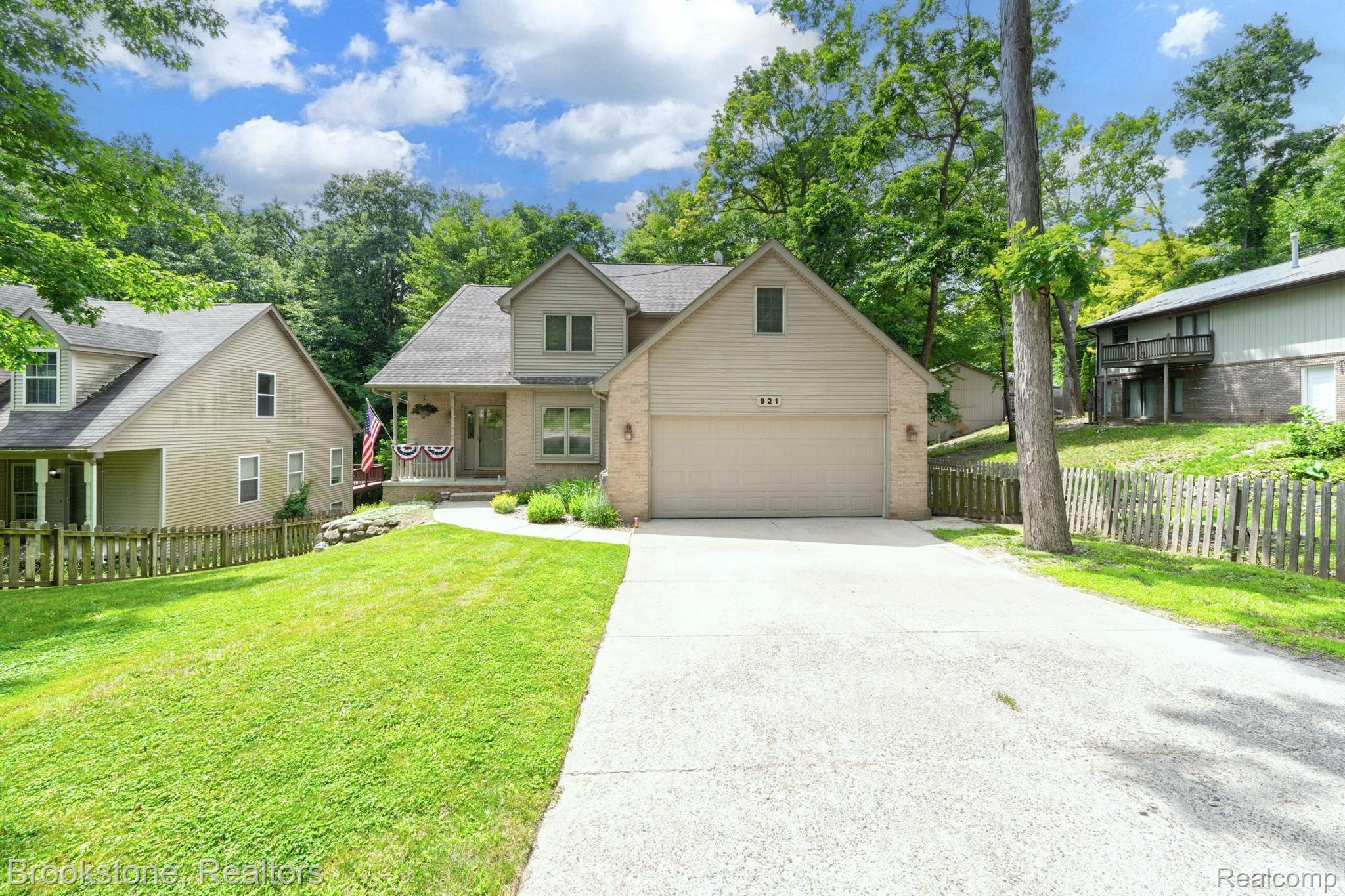 921 OLD HICKORY LANE Lane