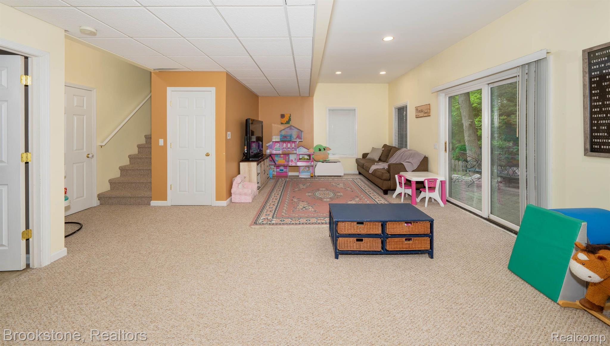 921 OLD HICKORY LANE Lane