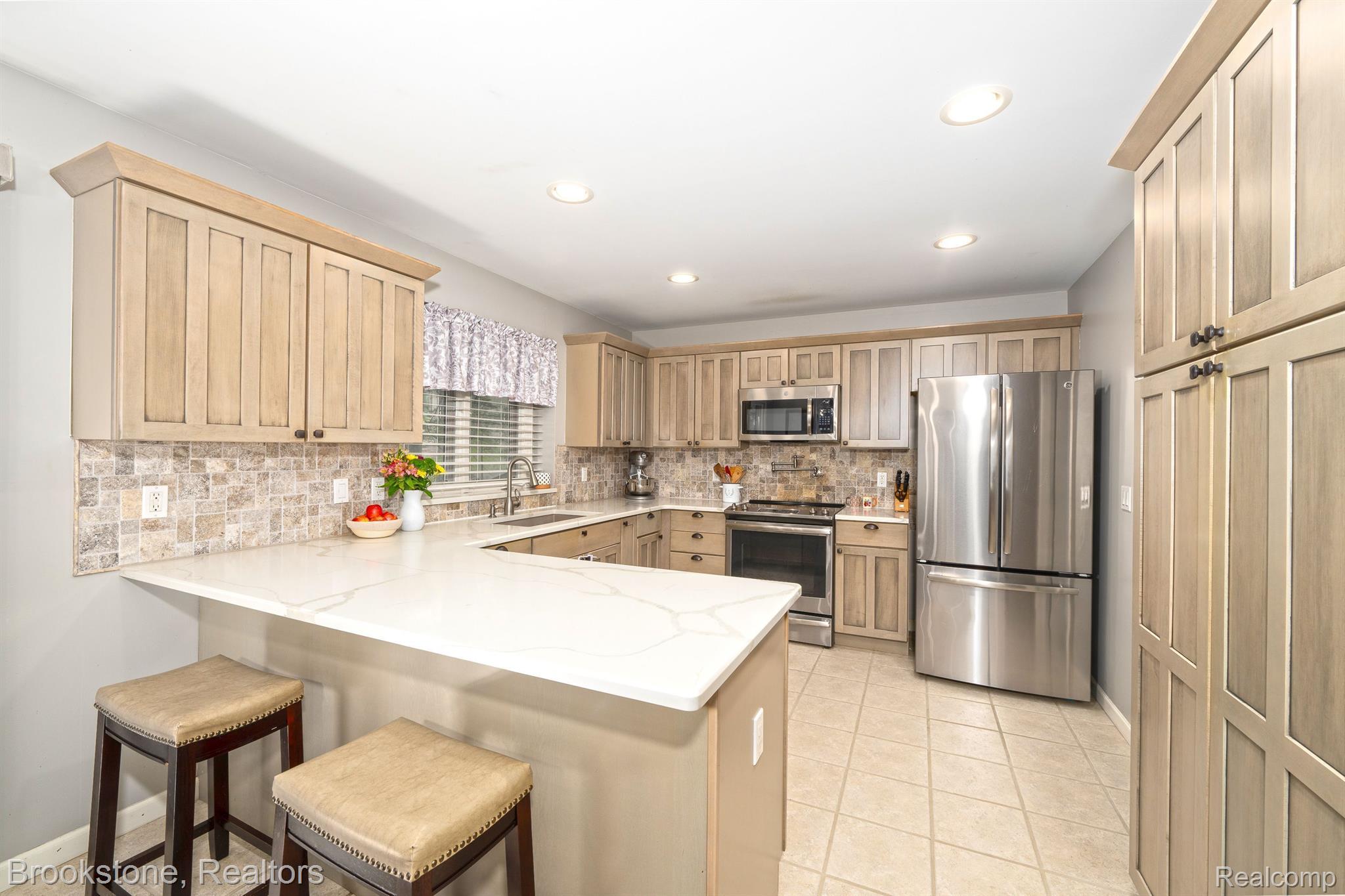 921 OLD HICKORY LANE Lane