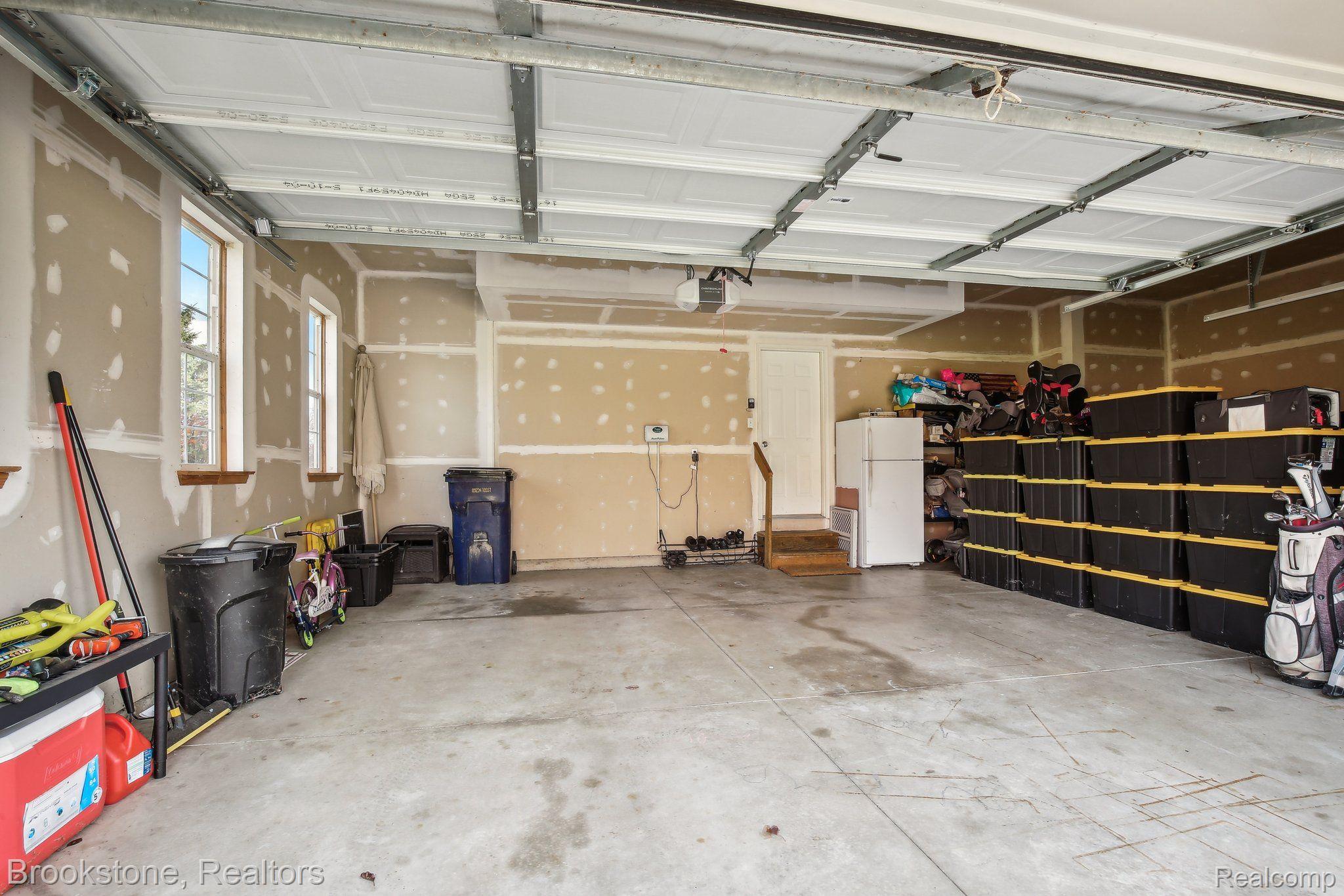 9838 DUBLIN Drive