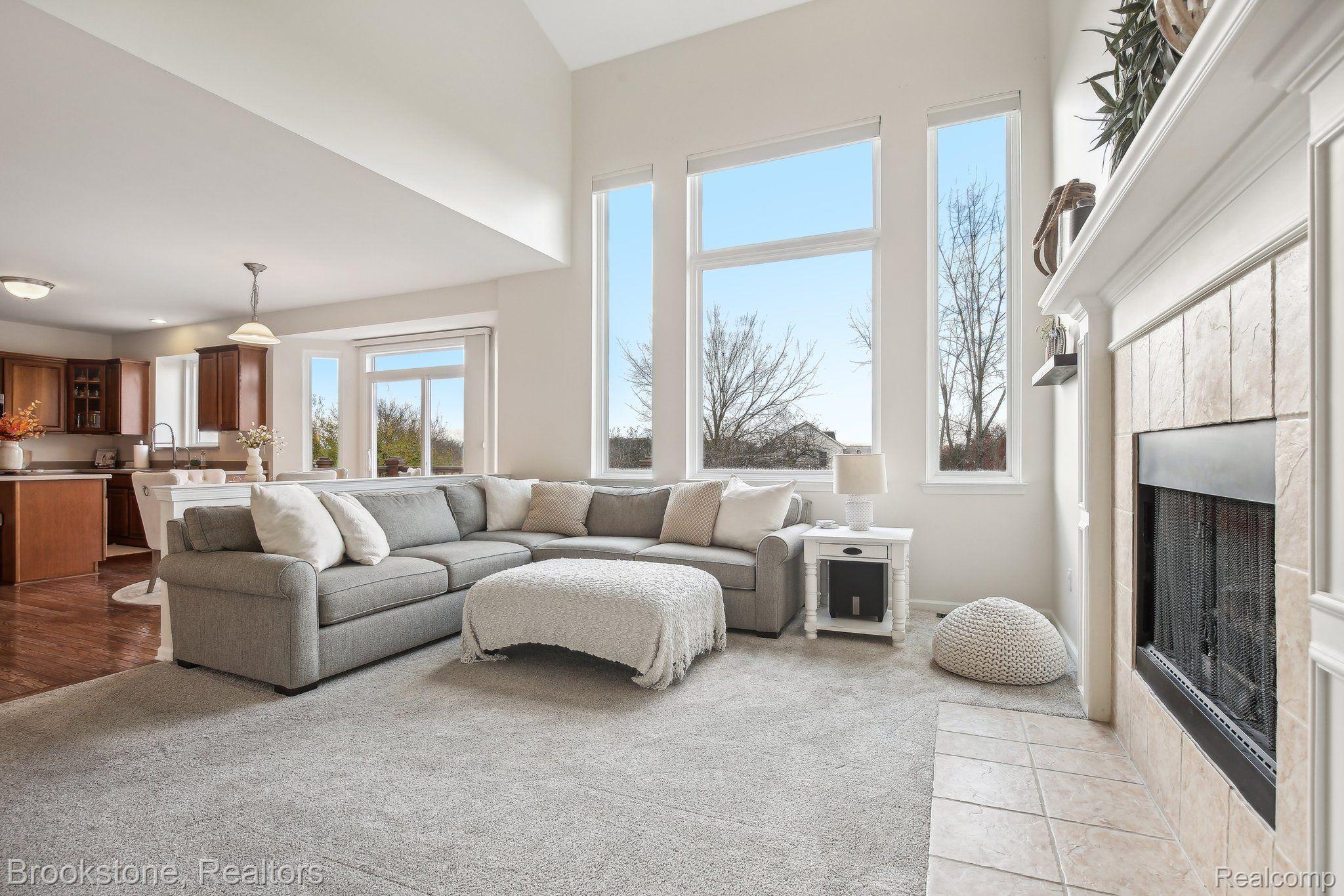 9838 DUBLIN Drive