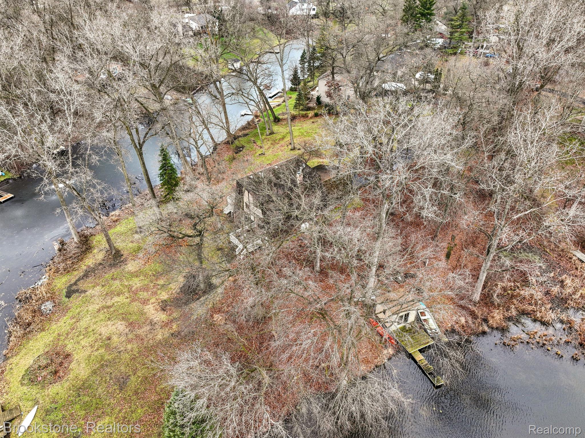 1301 GLEN OAKS Road
