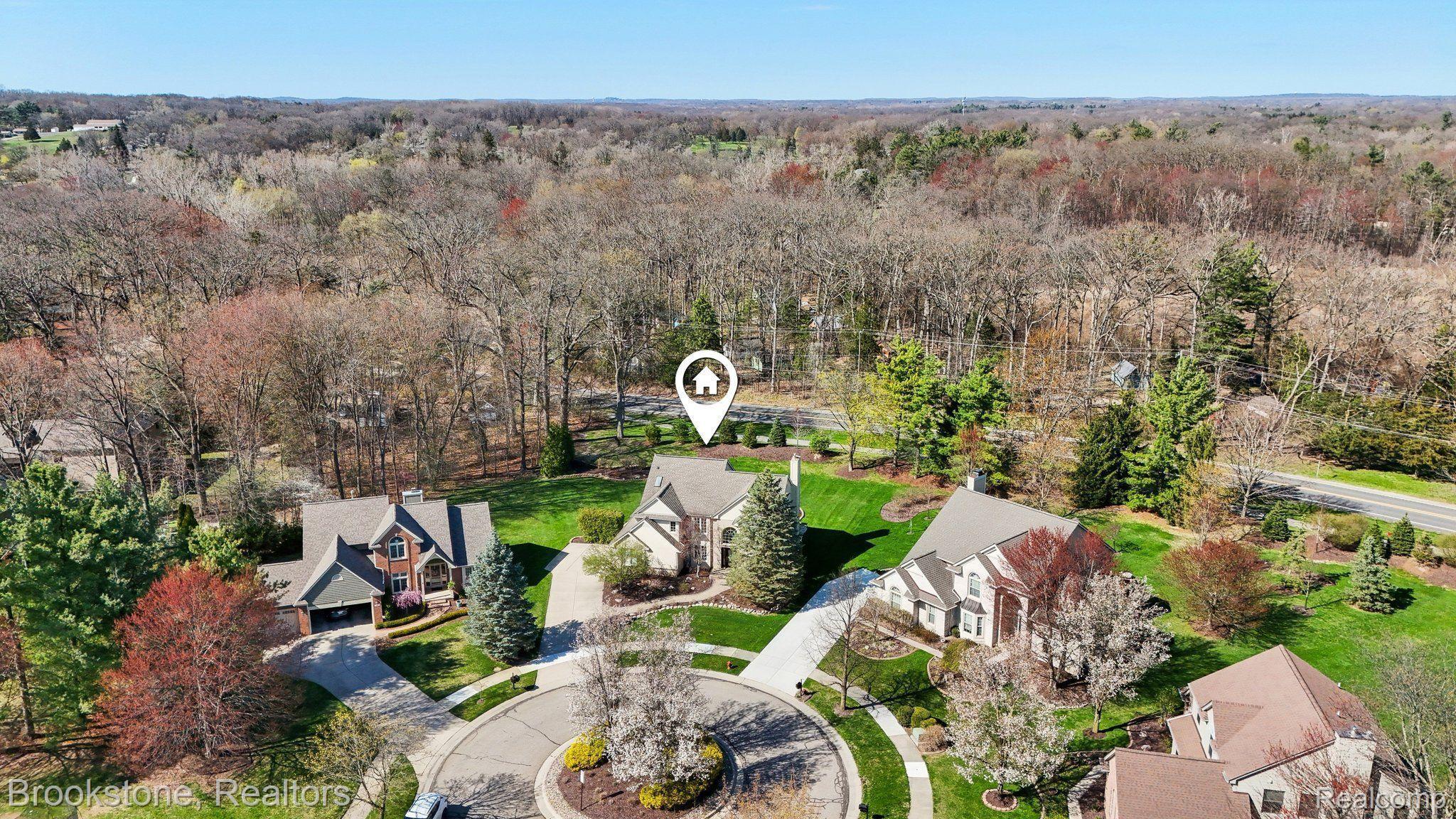 1391 WOODBRIDGE Court