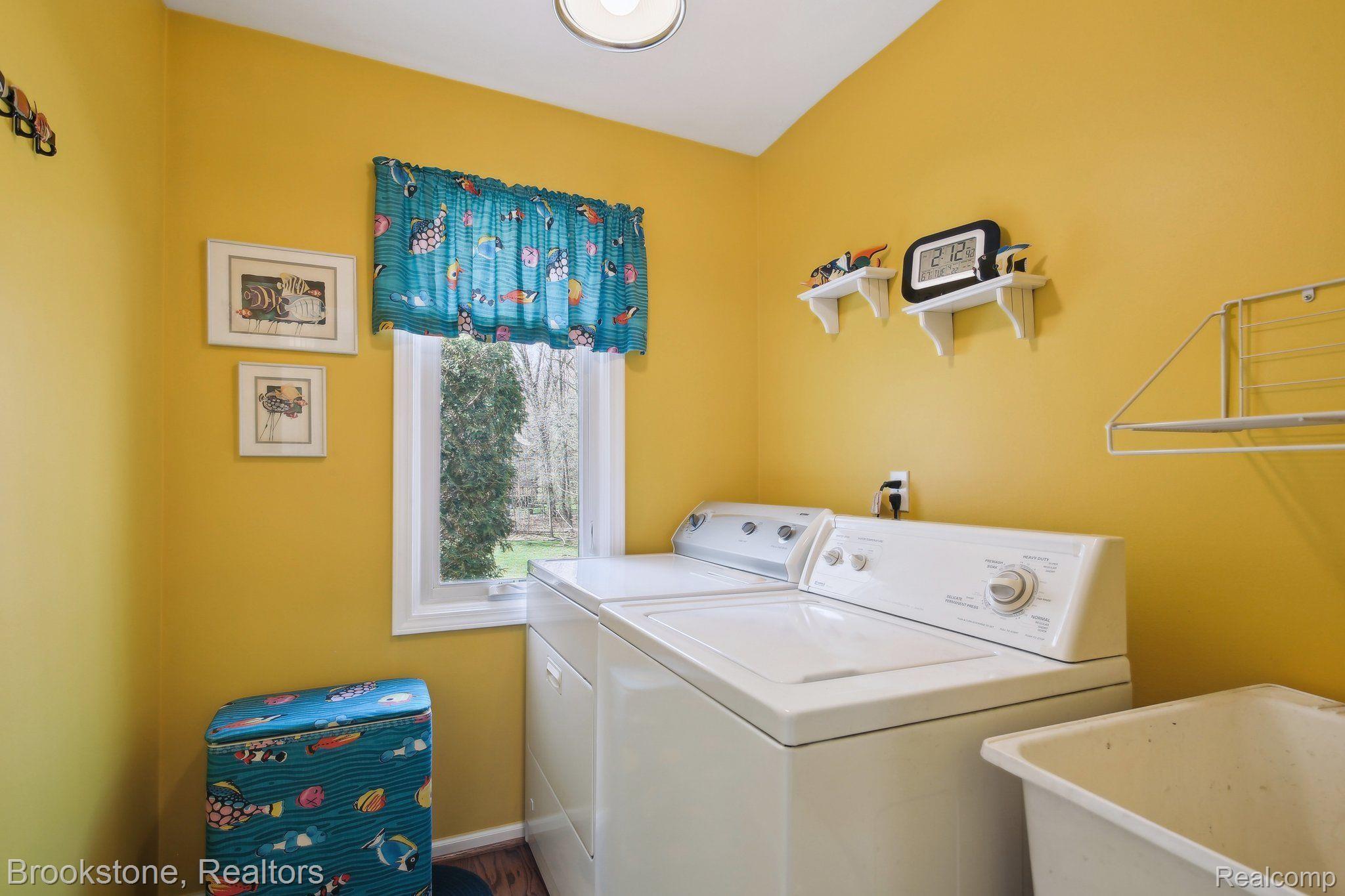 1391 WOODBRIDGE Court