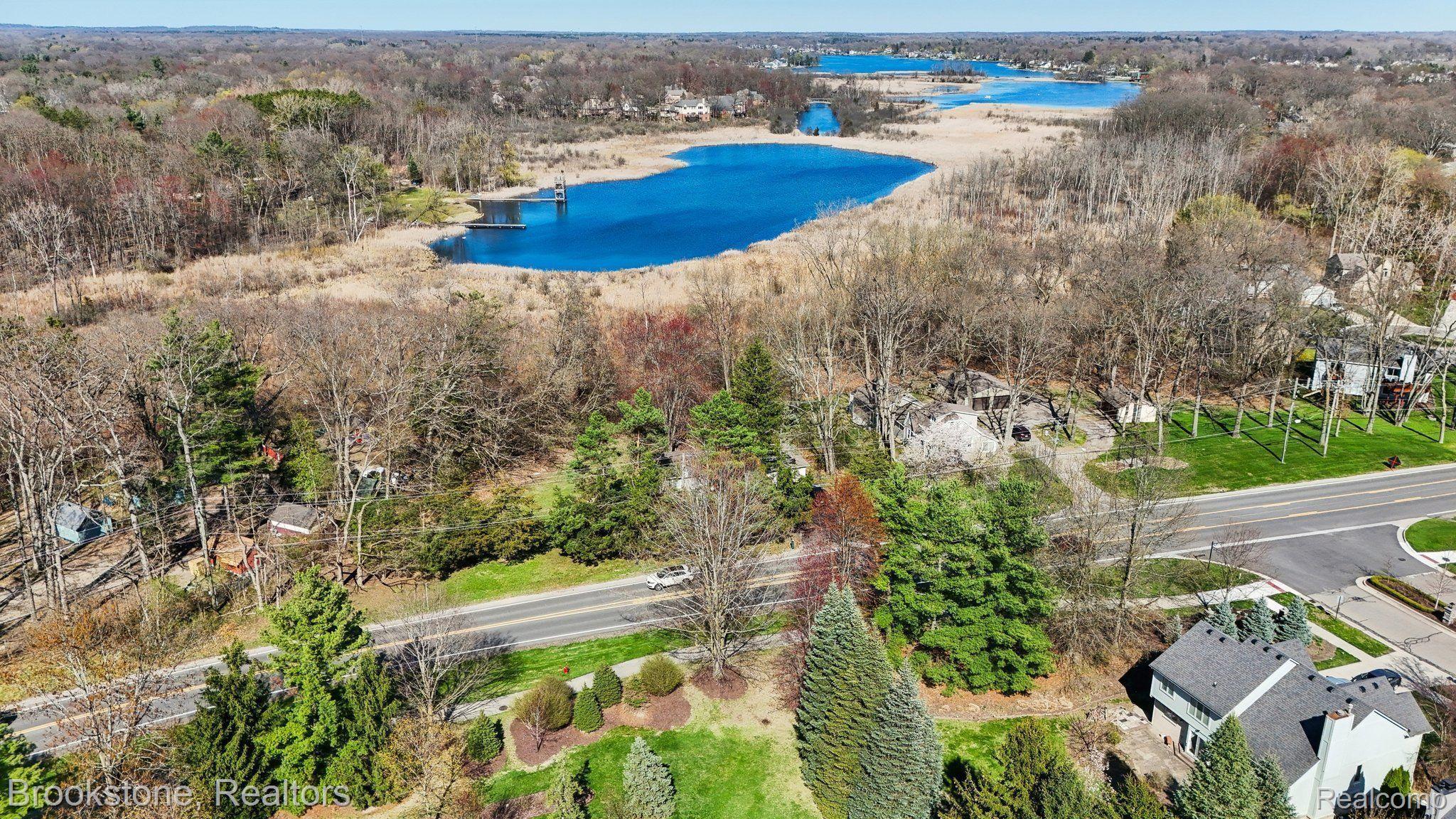 1391 WOODBRIDGE Court