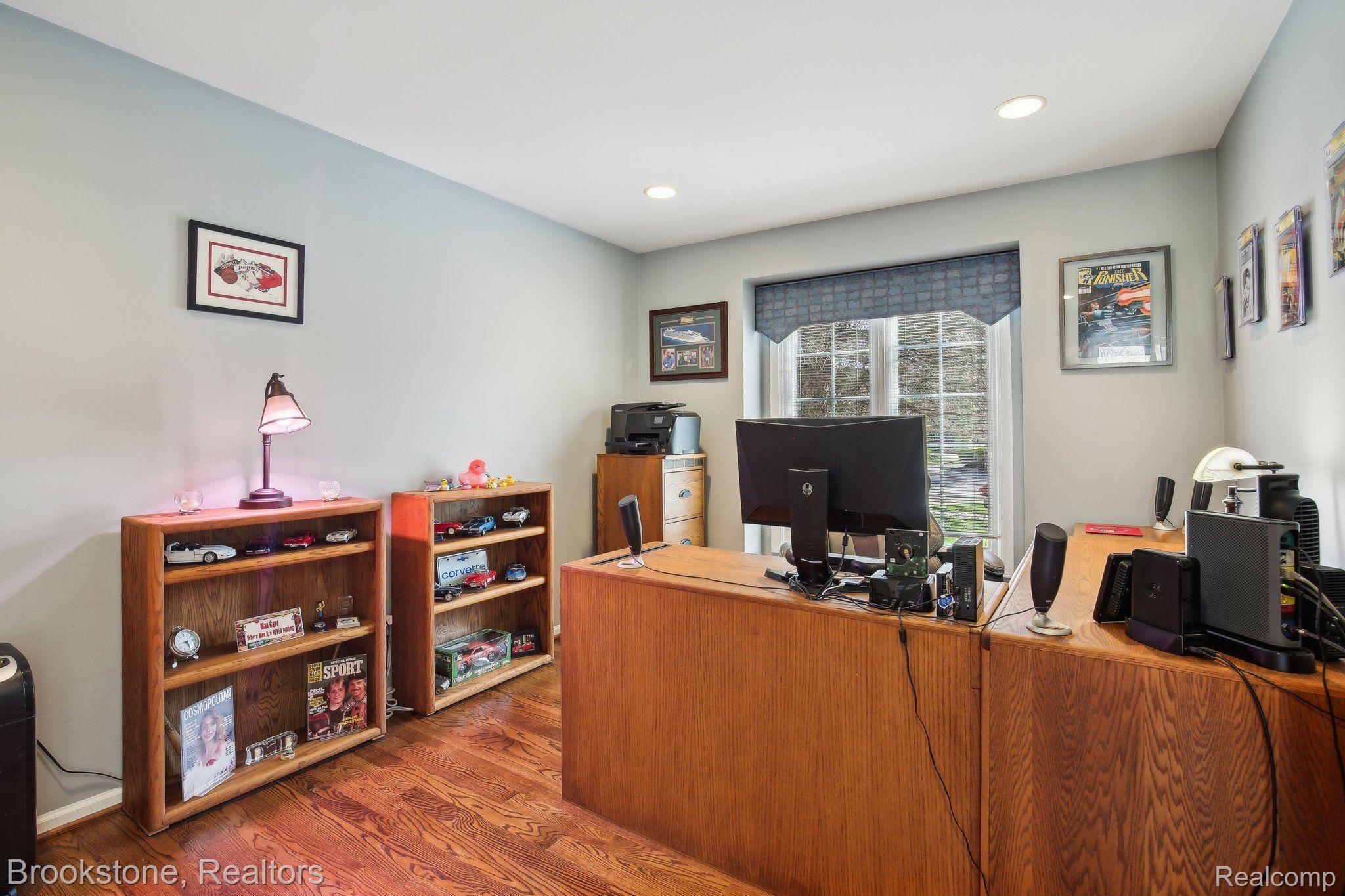 1391 WOODBRIDGE Court