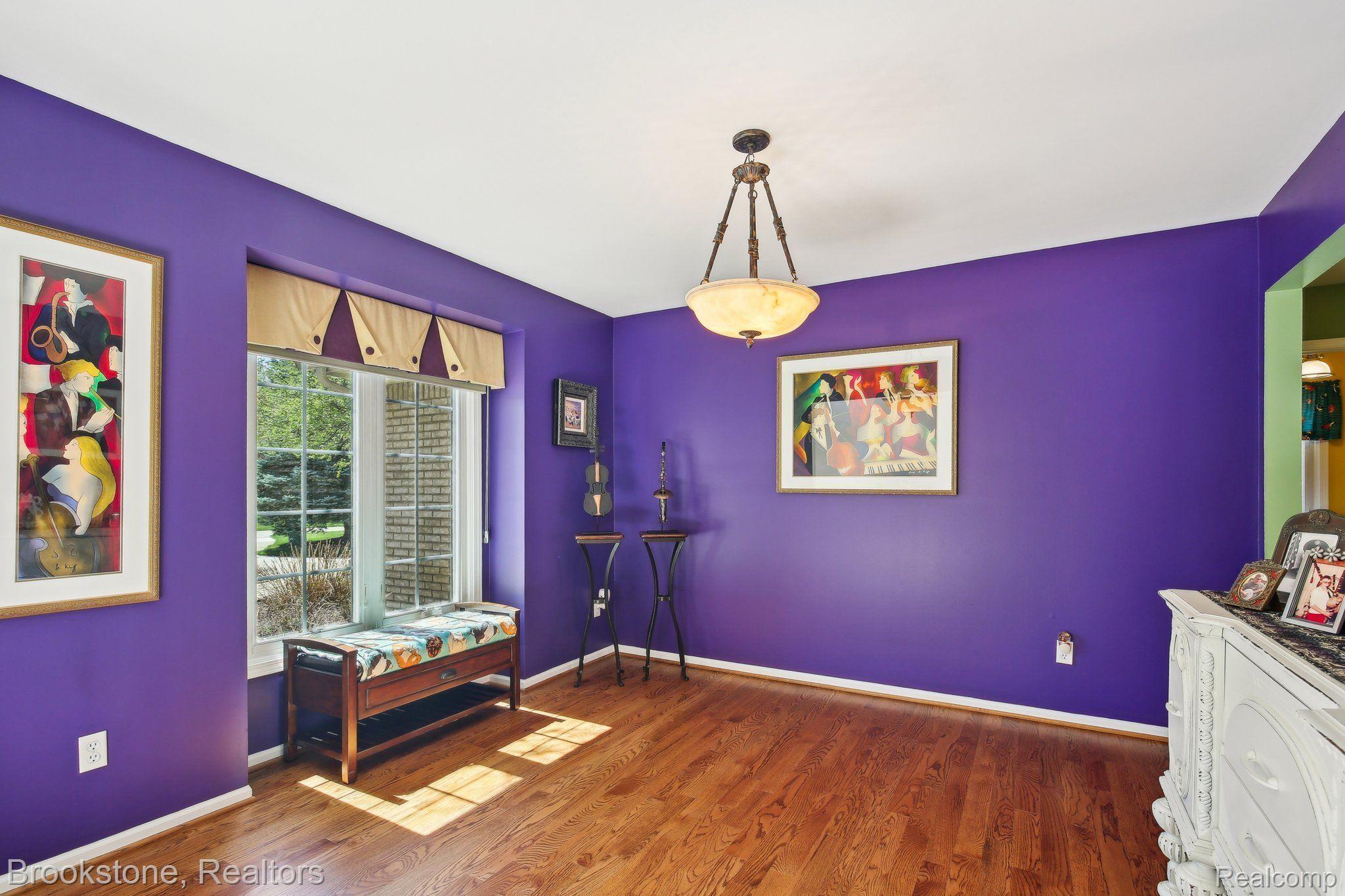 1391 WOODBRIDGE Court