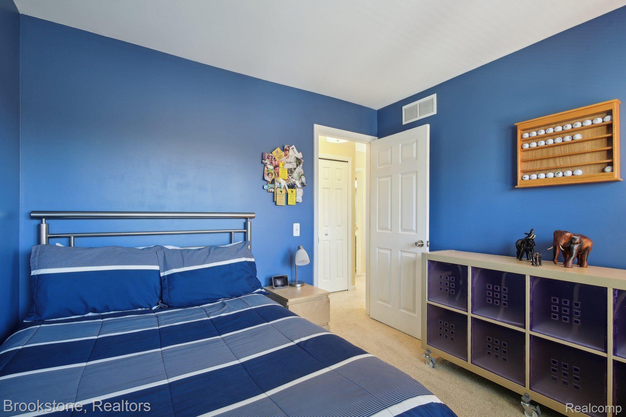 4055 HIGHVIEW
