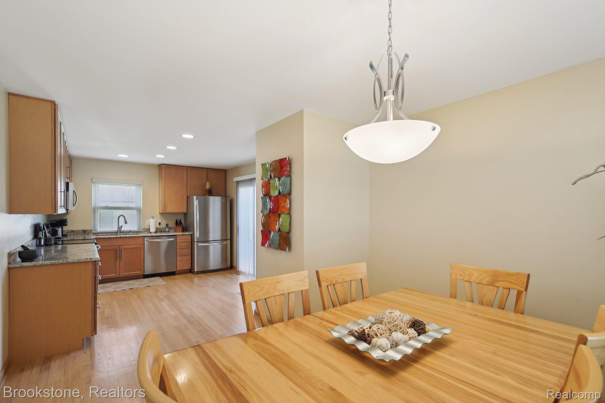 4055 HIGHVIEW