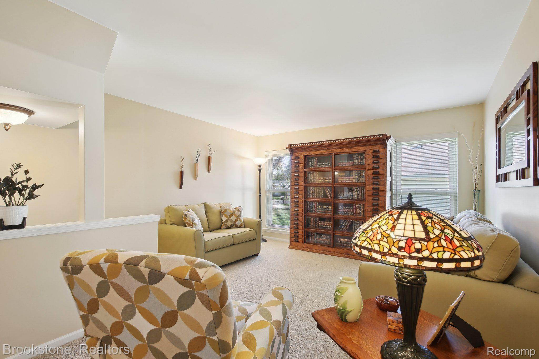 4055 HIGHVIEW