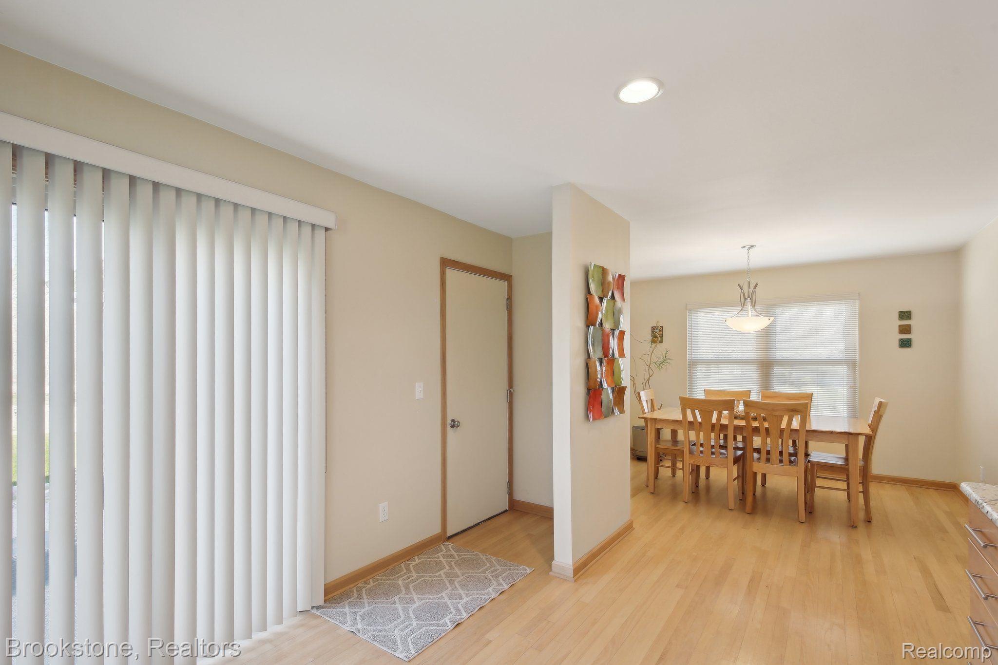 4055 HIGHVIEW