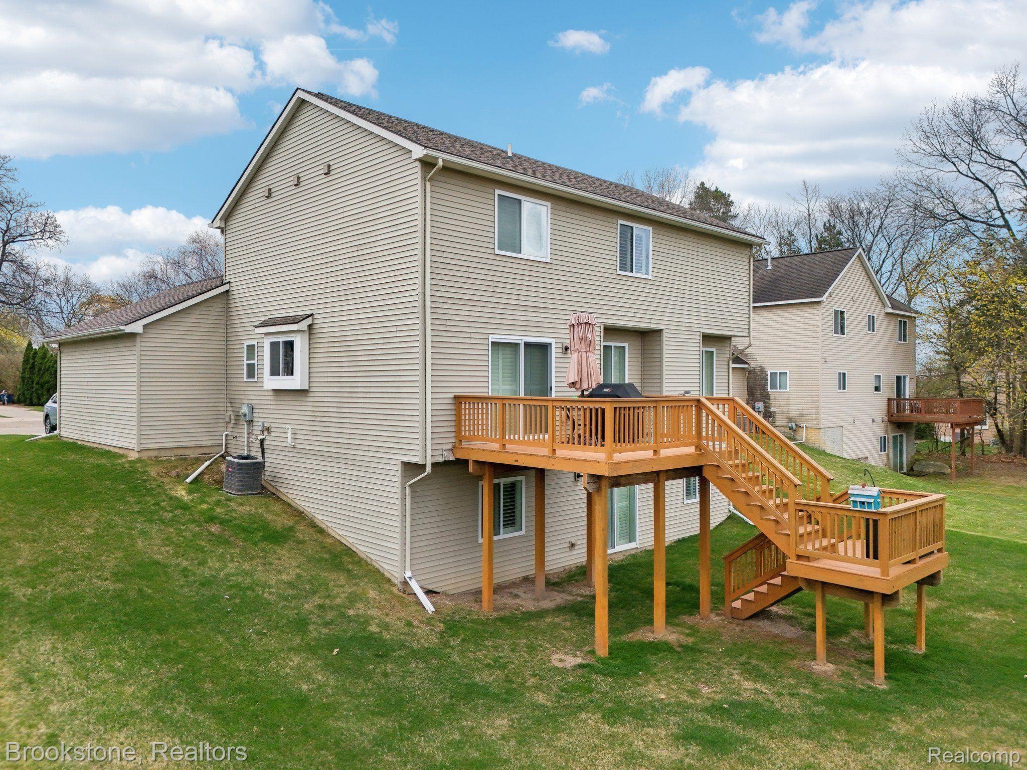 1284 MALCOLM Drive
