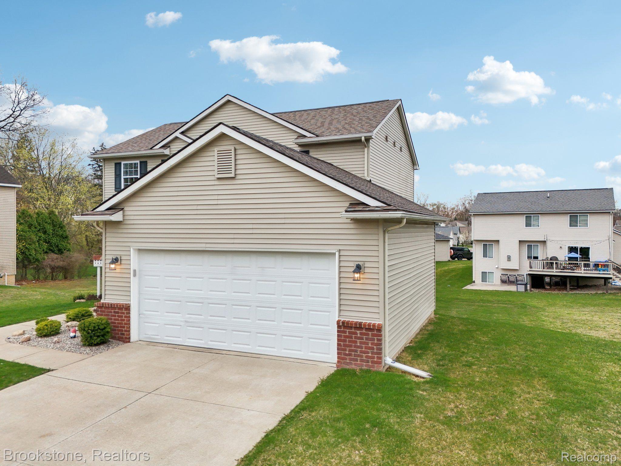1284 MALCOLM Drive