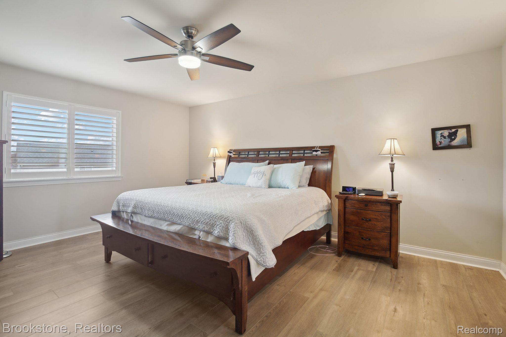 1284 MALCOLM Drive