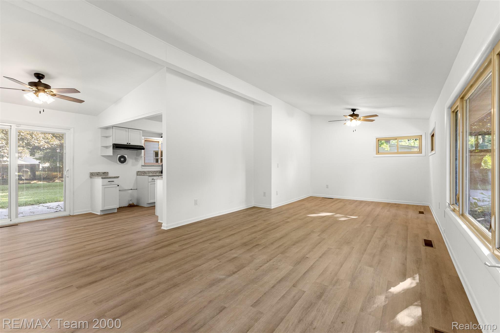 1621 Beverly Boulevard