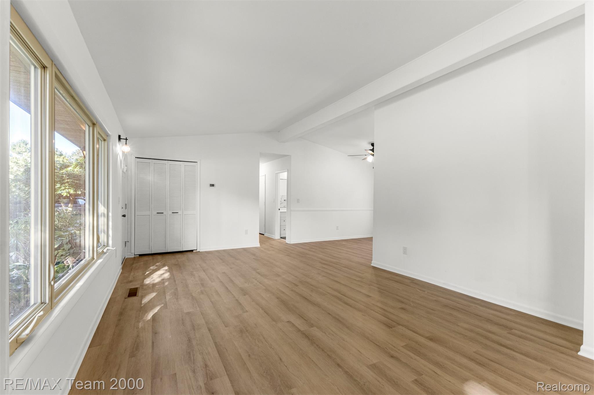 1621 Beverly Boulevard