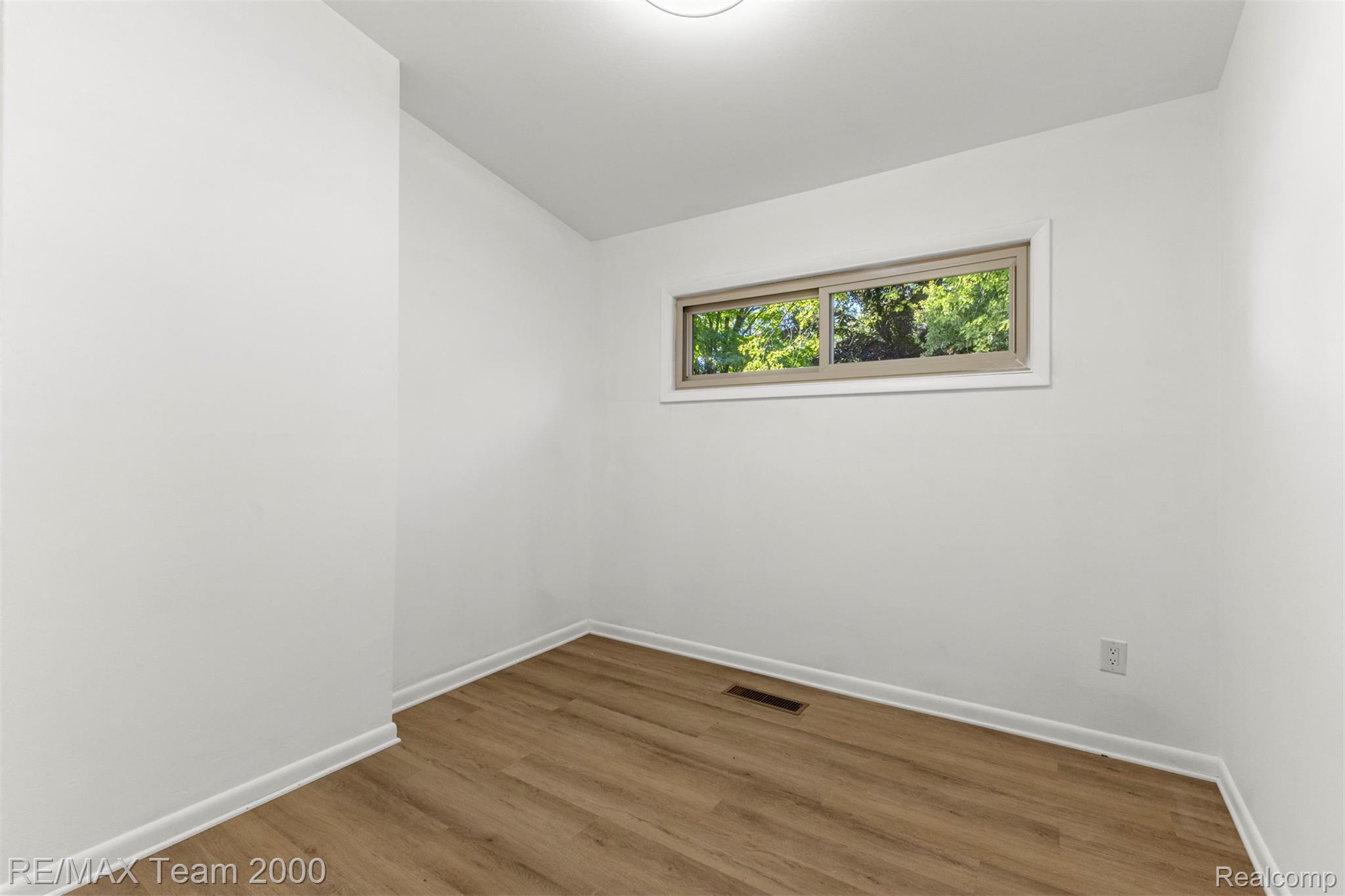 1621 Beverly Boulevard