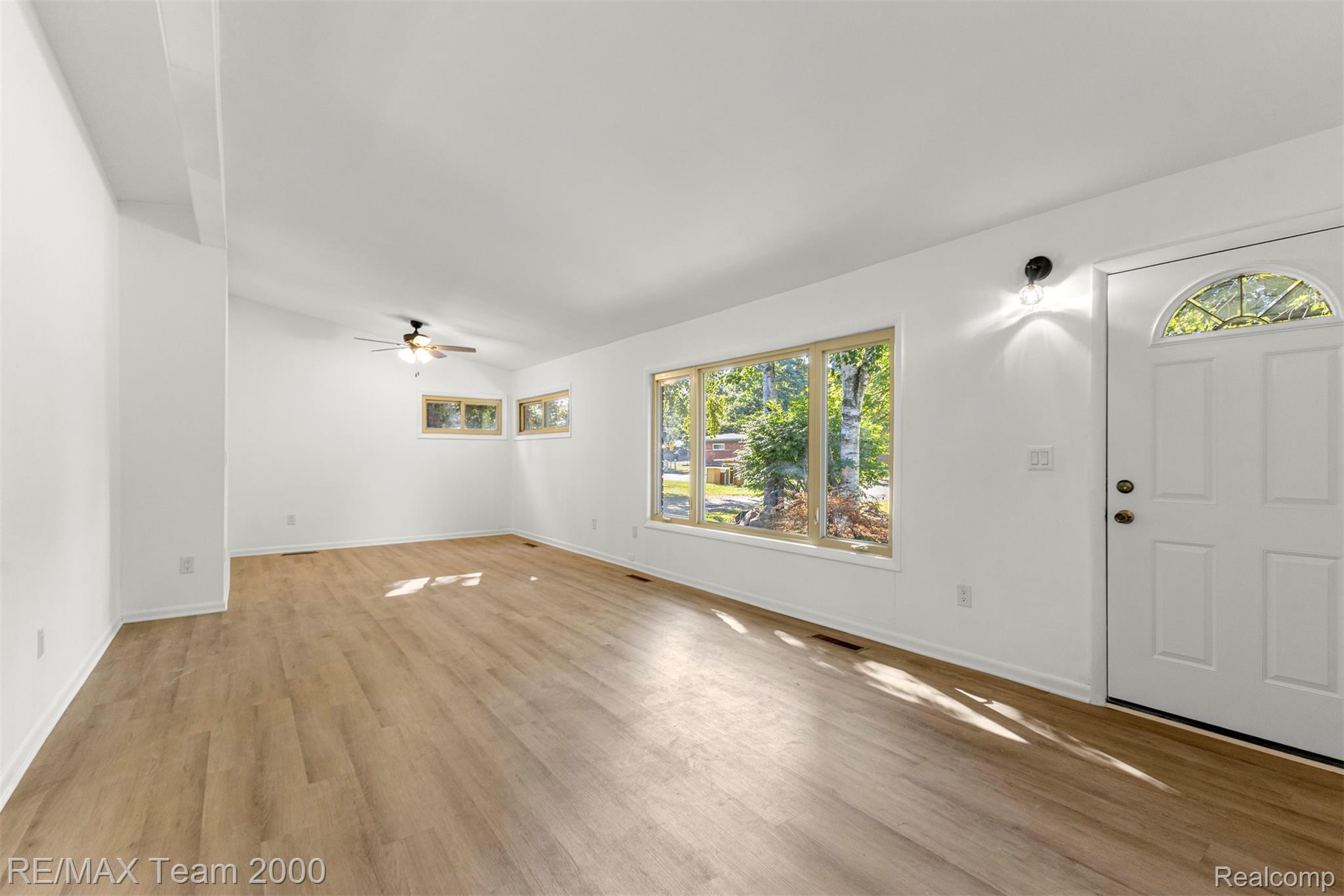 1621 Beverly Boulevard