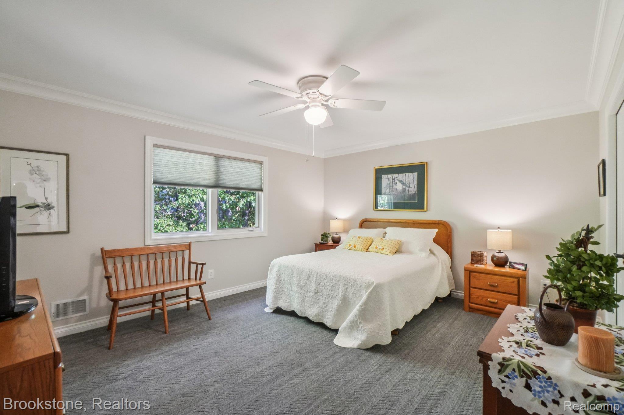5947 Blackberry Lane