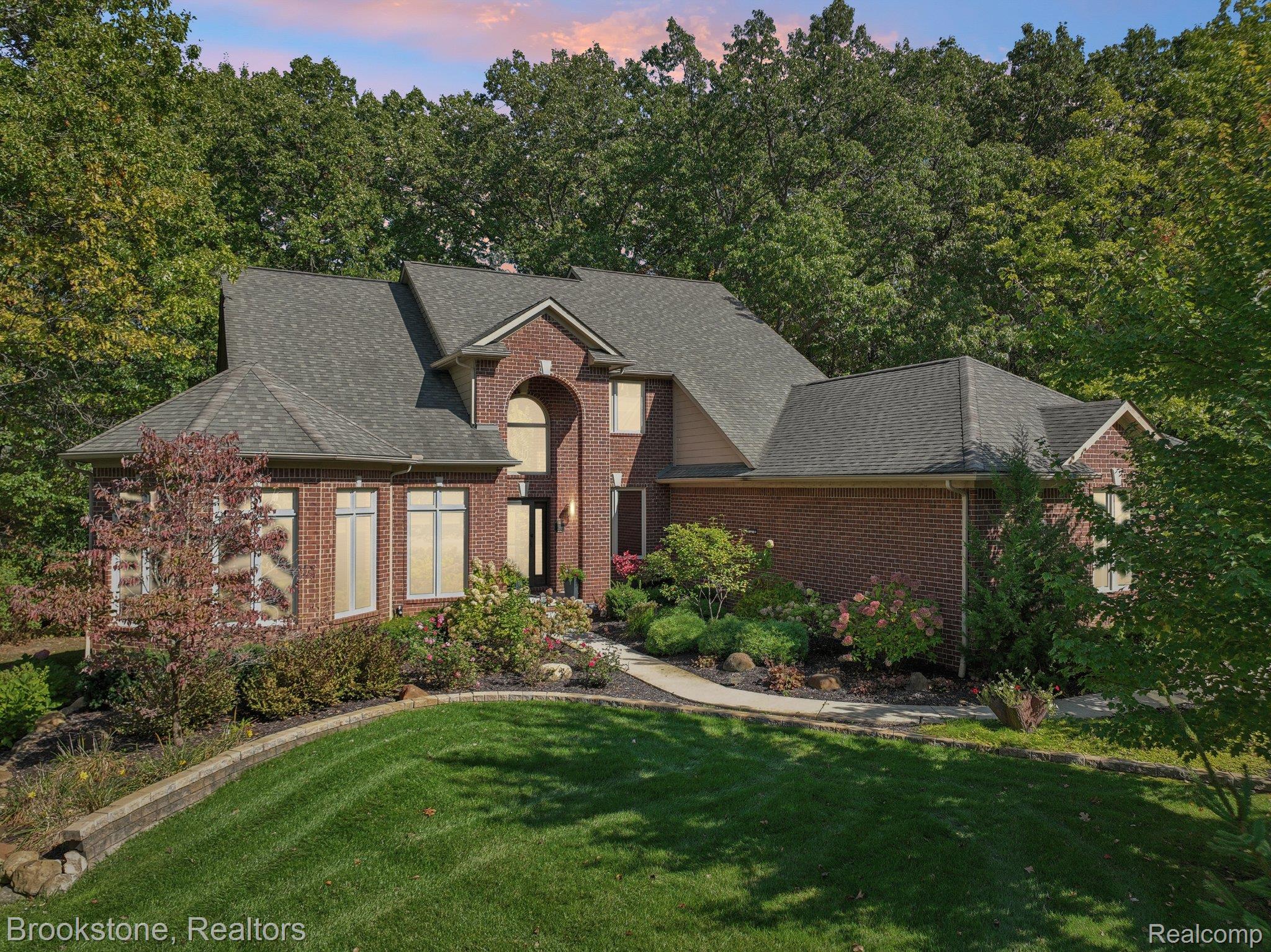 5947 Blackberry Lane