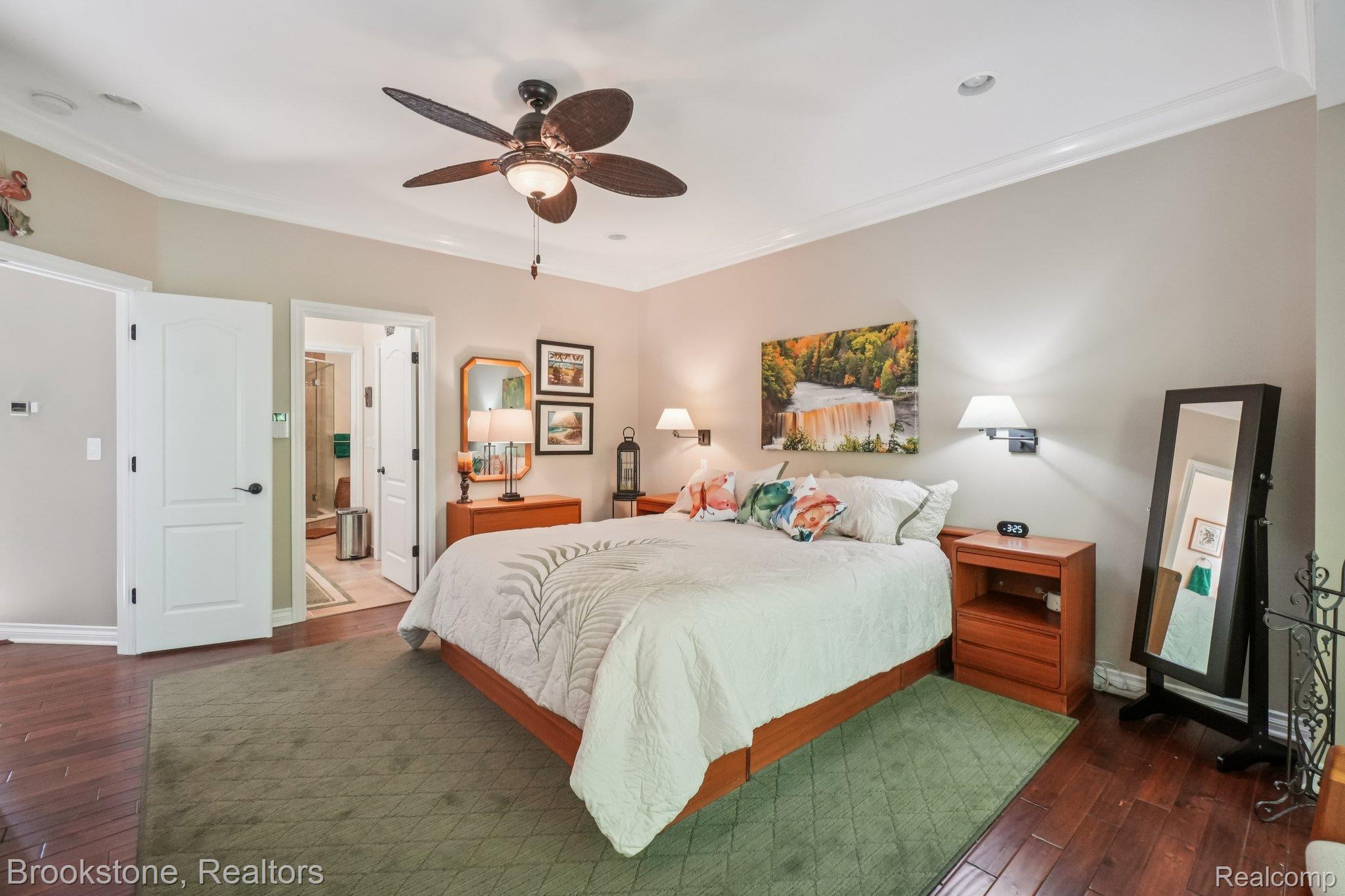 5947 Blackberry Lane