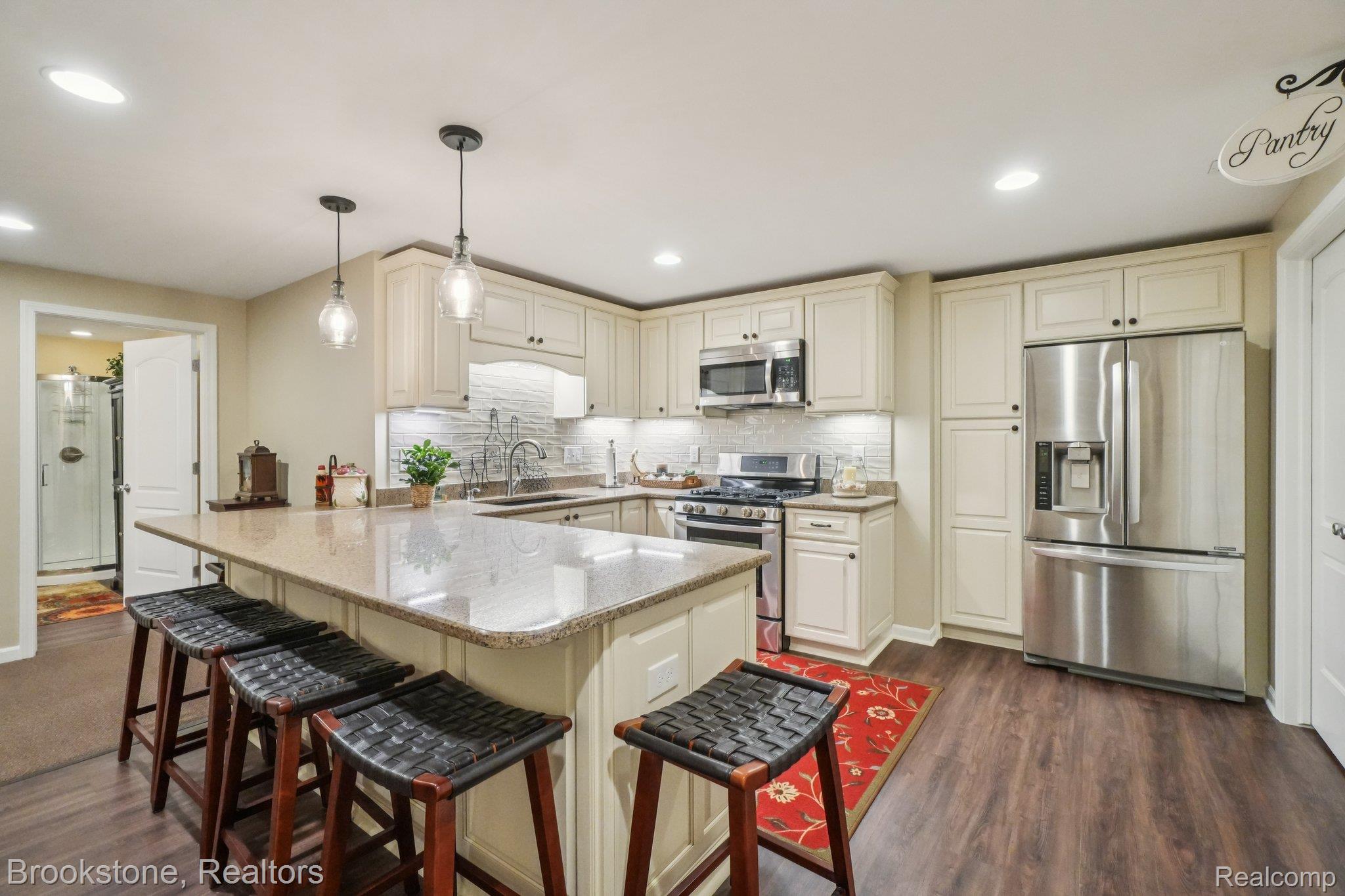 5947 Blackberry Lane