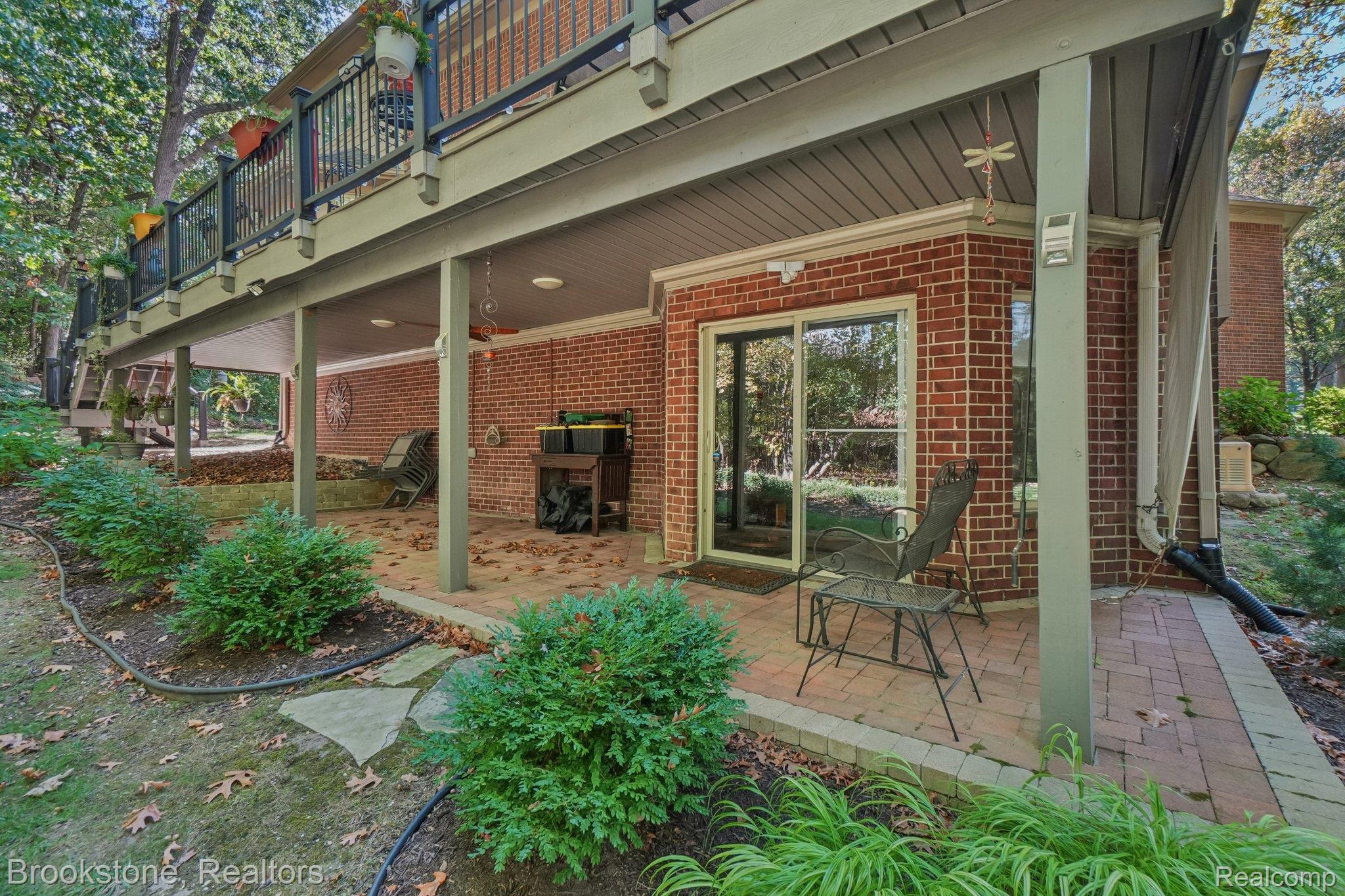 5947 Blackberry Lane