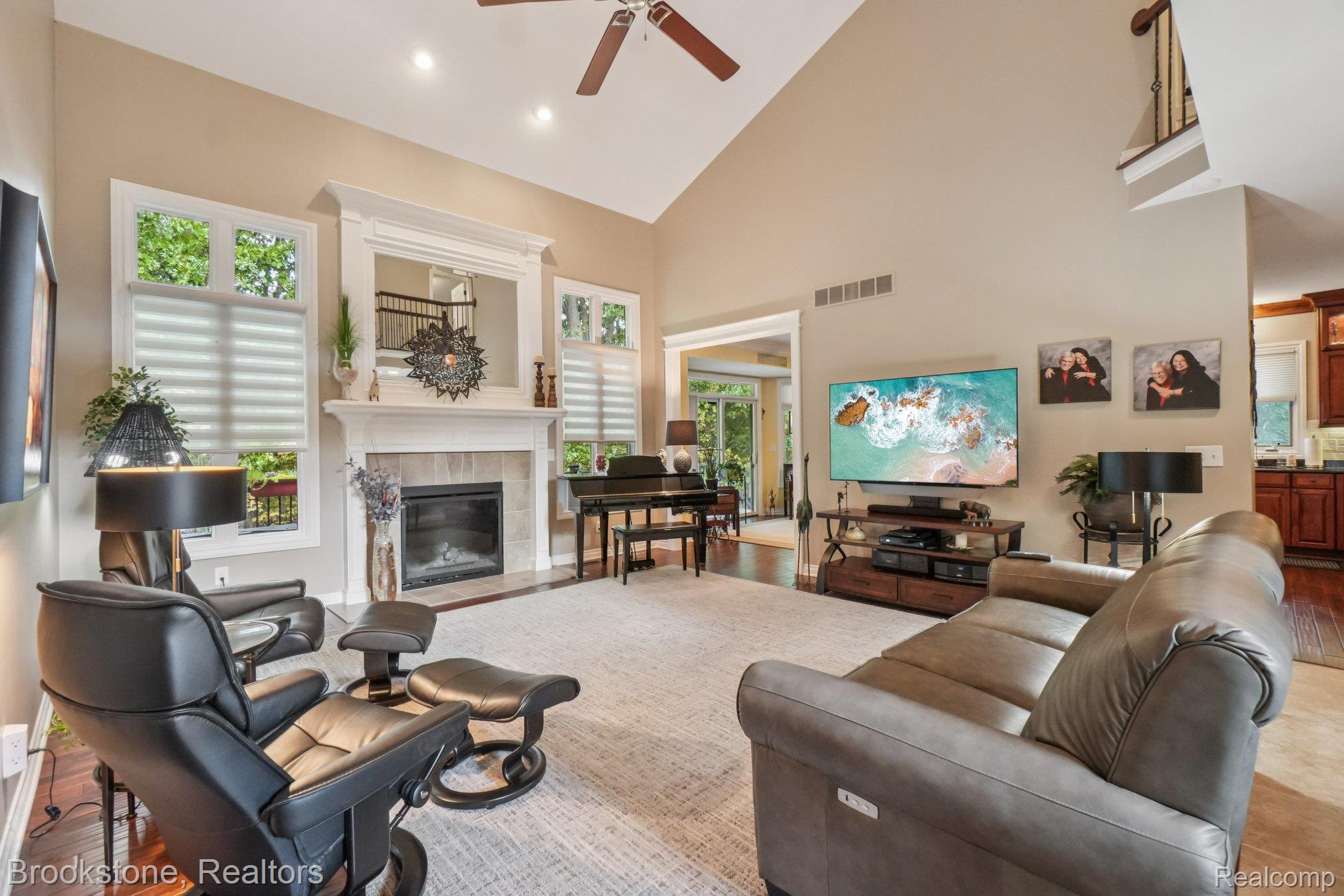 5947 Blackberry Lane