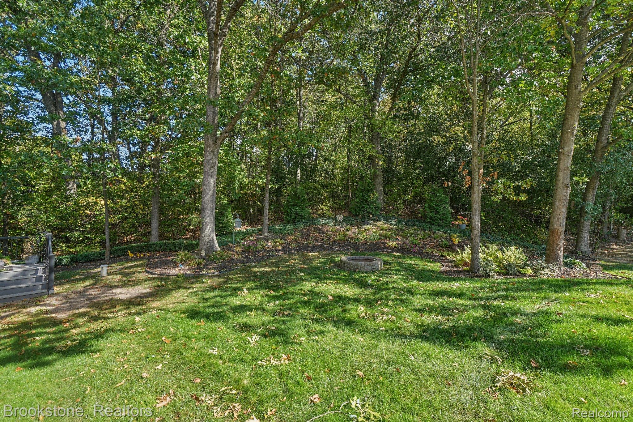 5947 Blackberry Lane