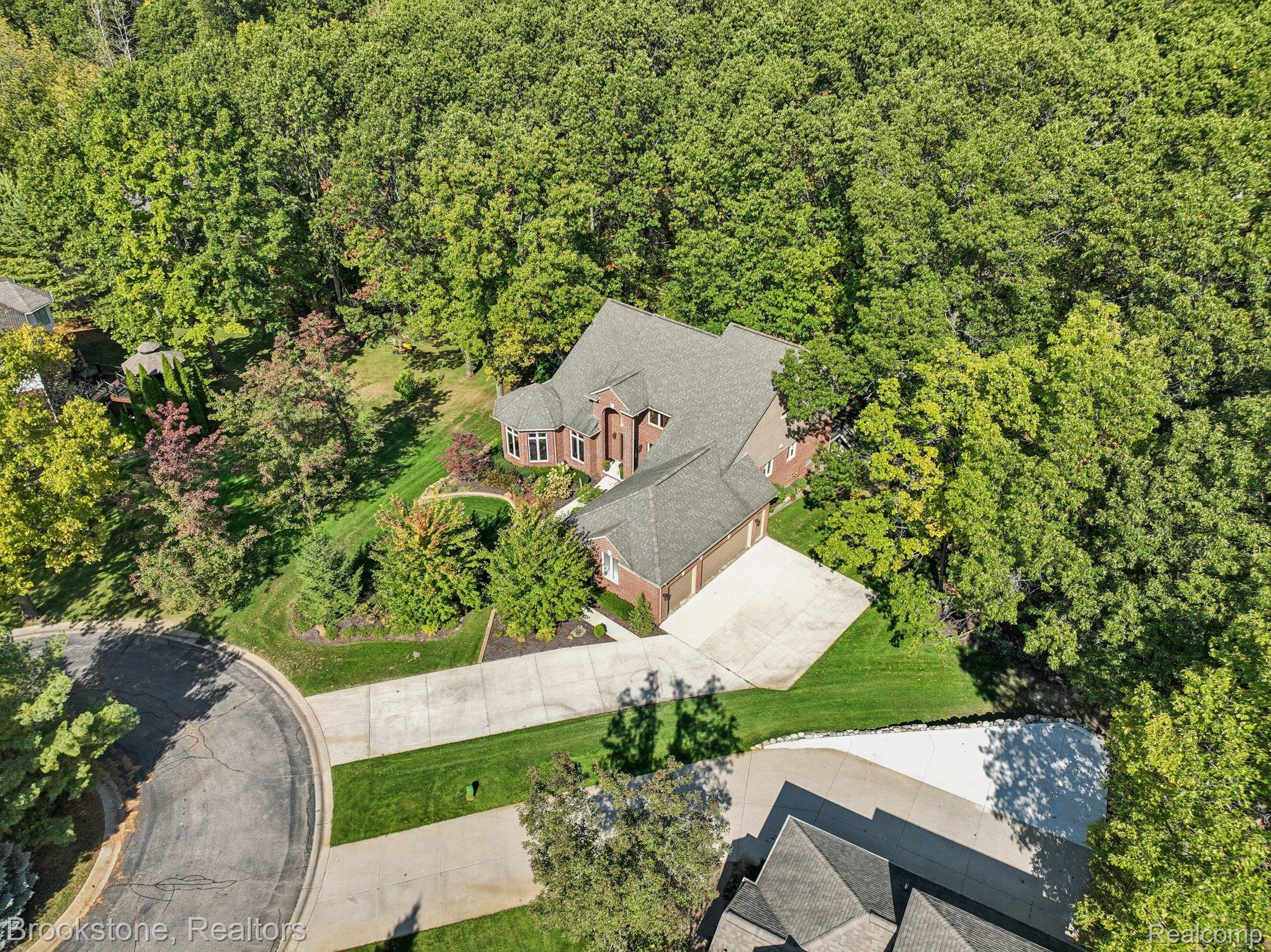 5947 Blackberry Lane