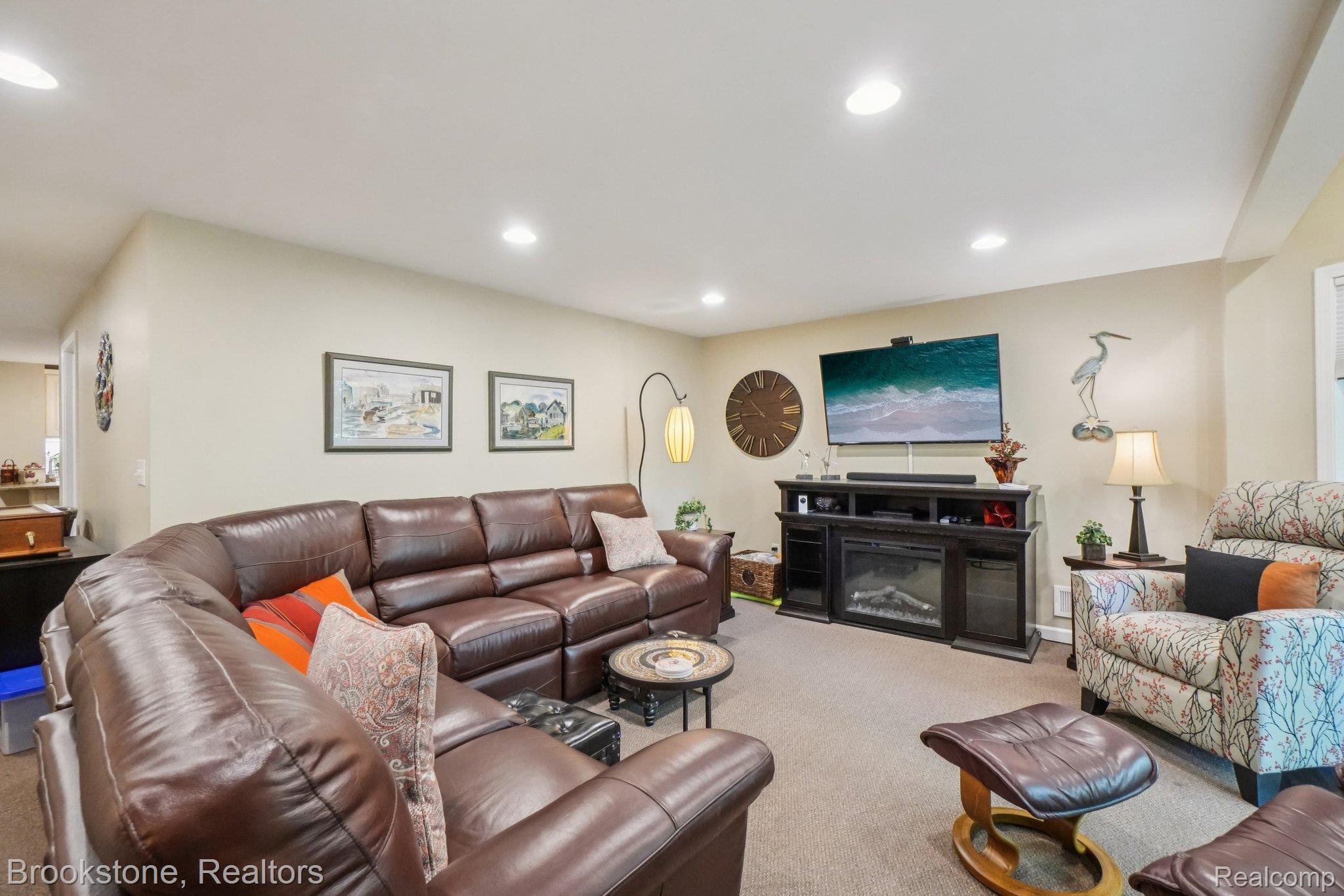 5947 Blackberry Lane
