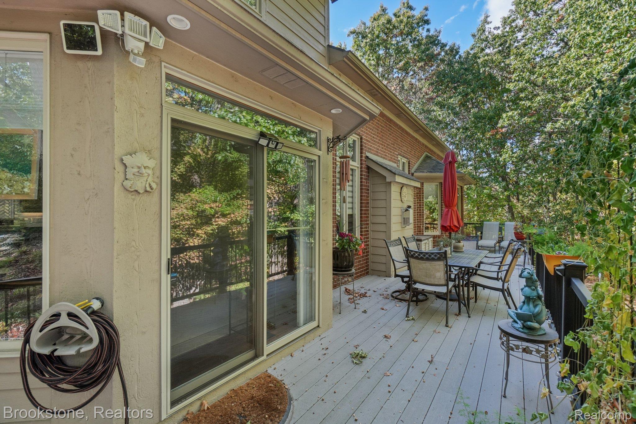 5947 Blackberry Lane