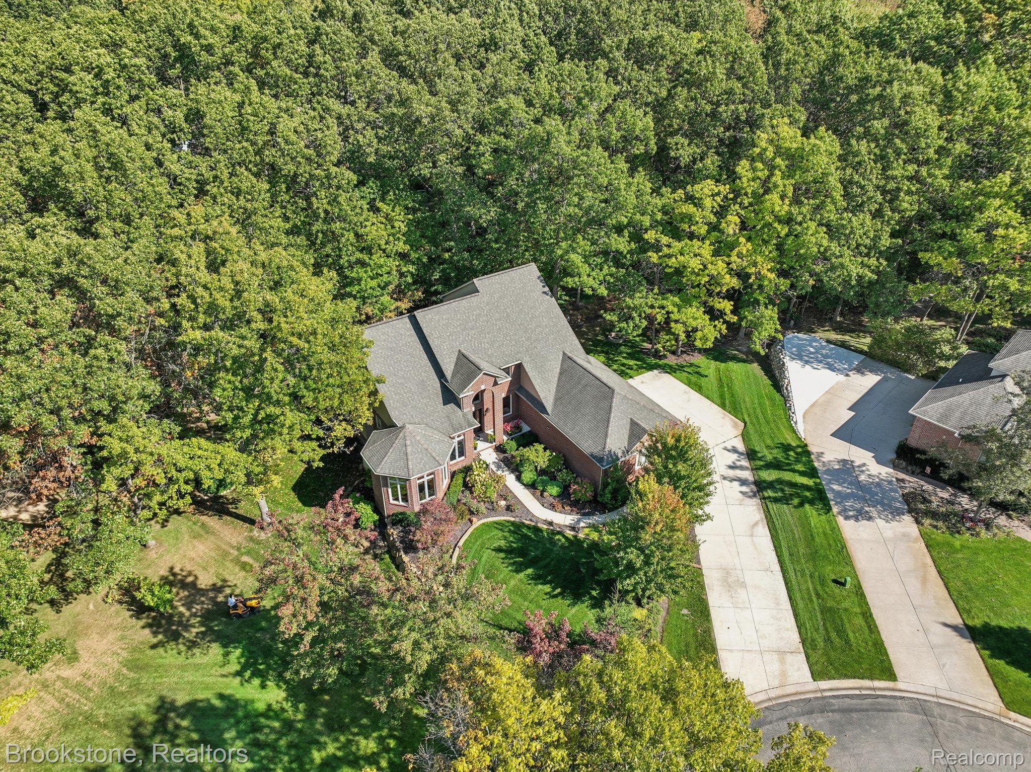 5947 Blackberry Lane