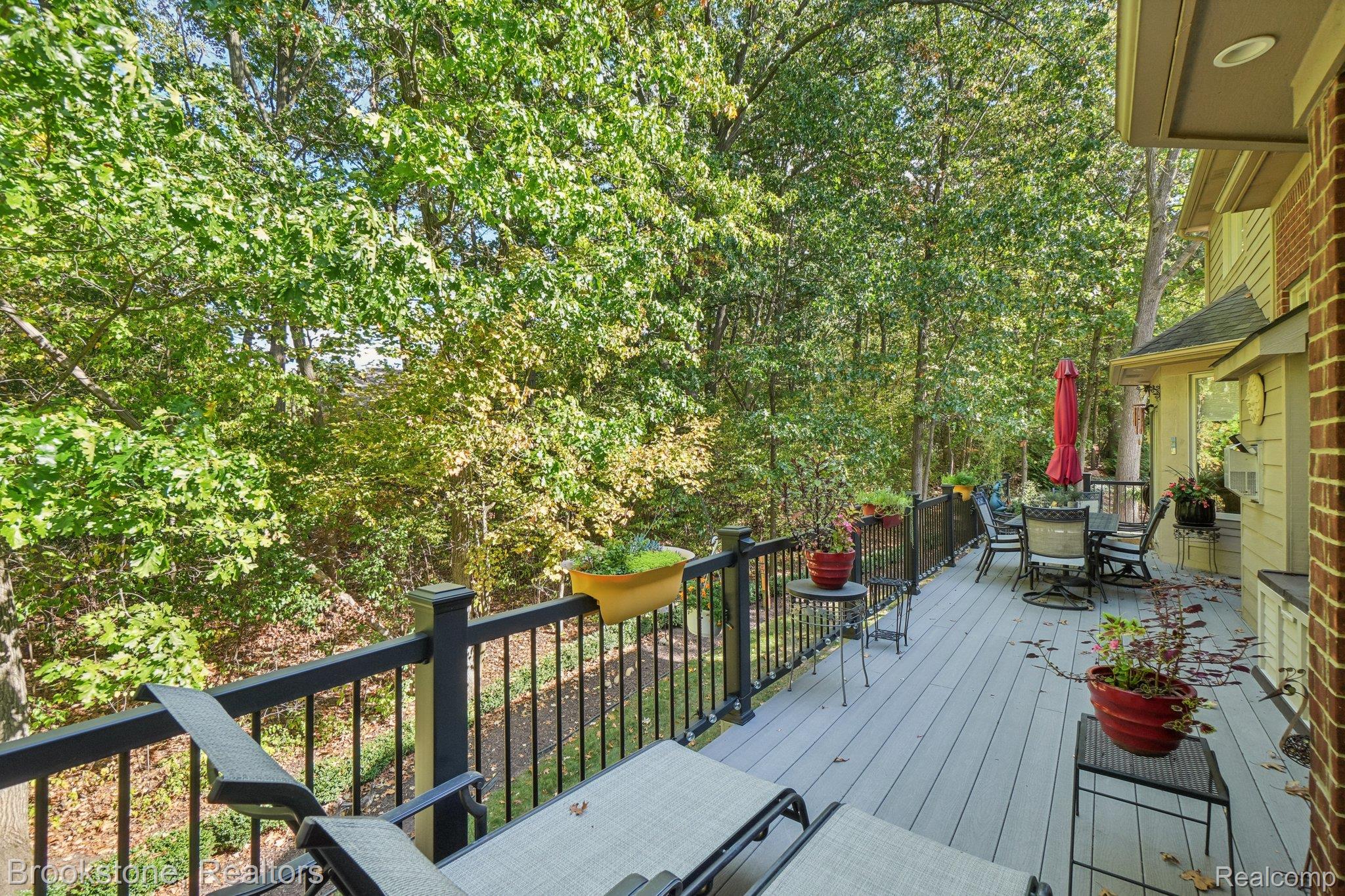 5947 Blackberry Lane