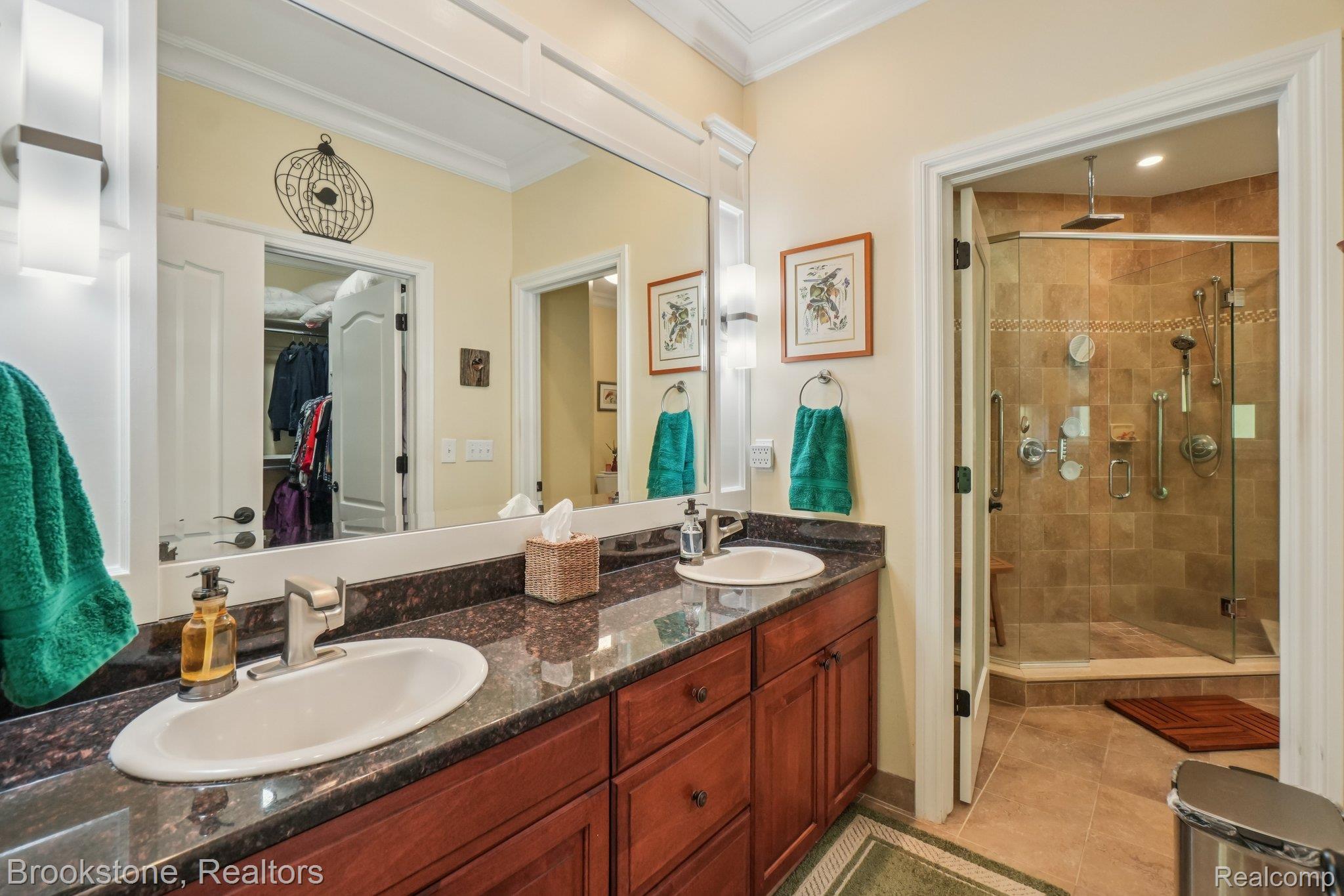 5947 Blackberry Lane
