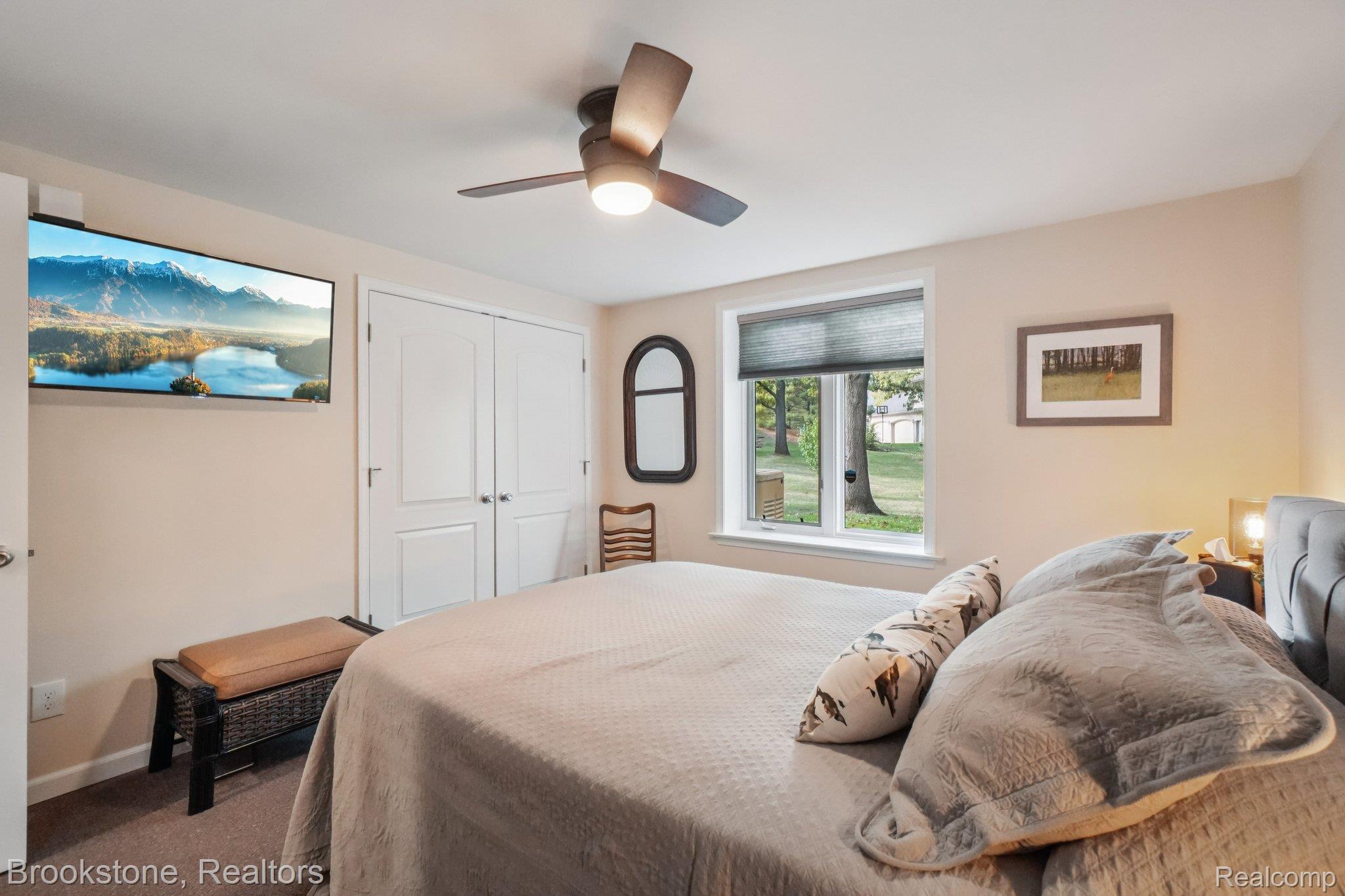5947 Blackberry Lane