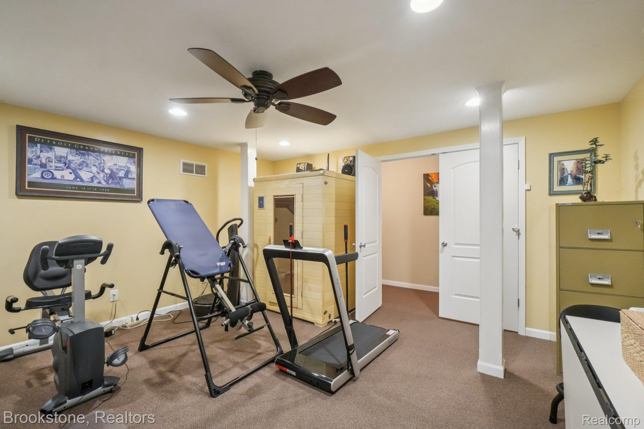 5947 Blackberry Lane