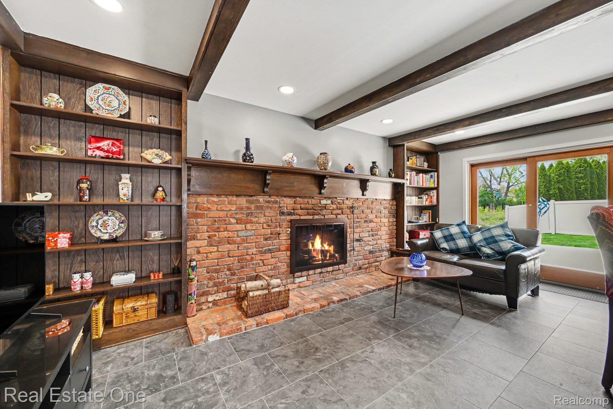 22098 Hillcrest Court