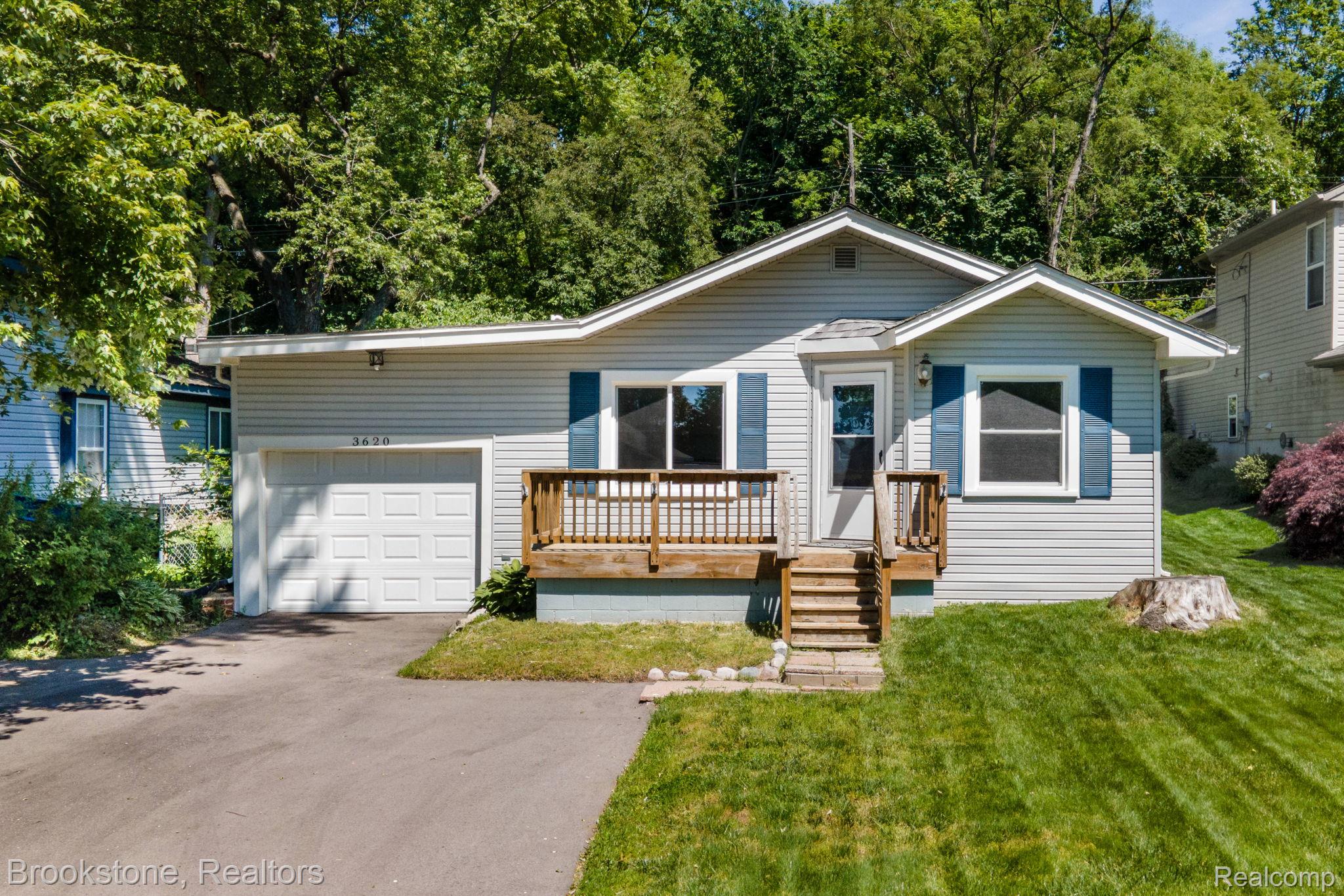 3620 Lotus Drive