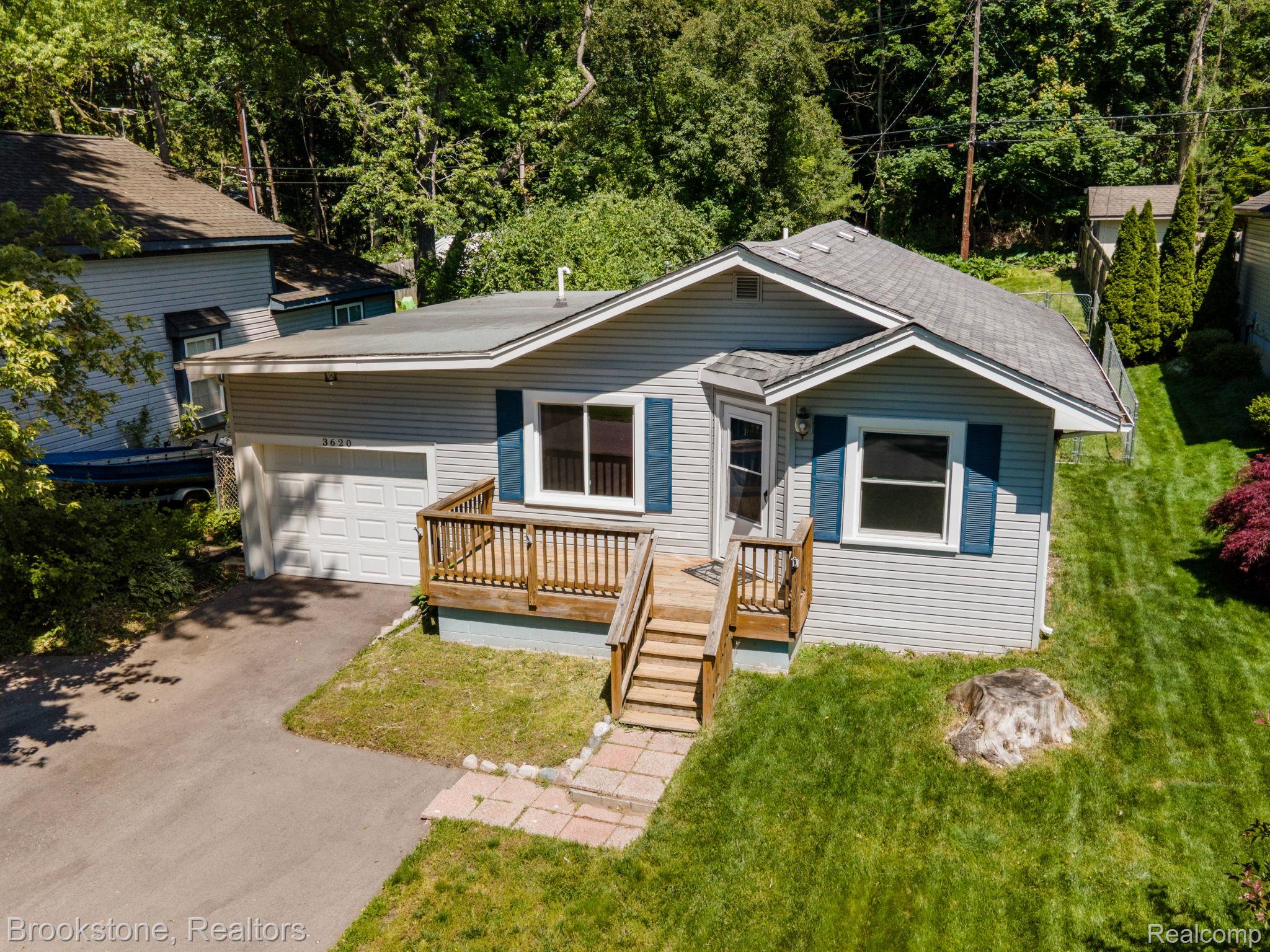 3620 Lotus Drive