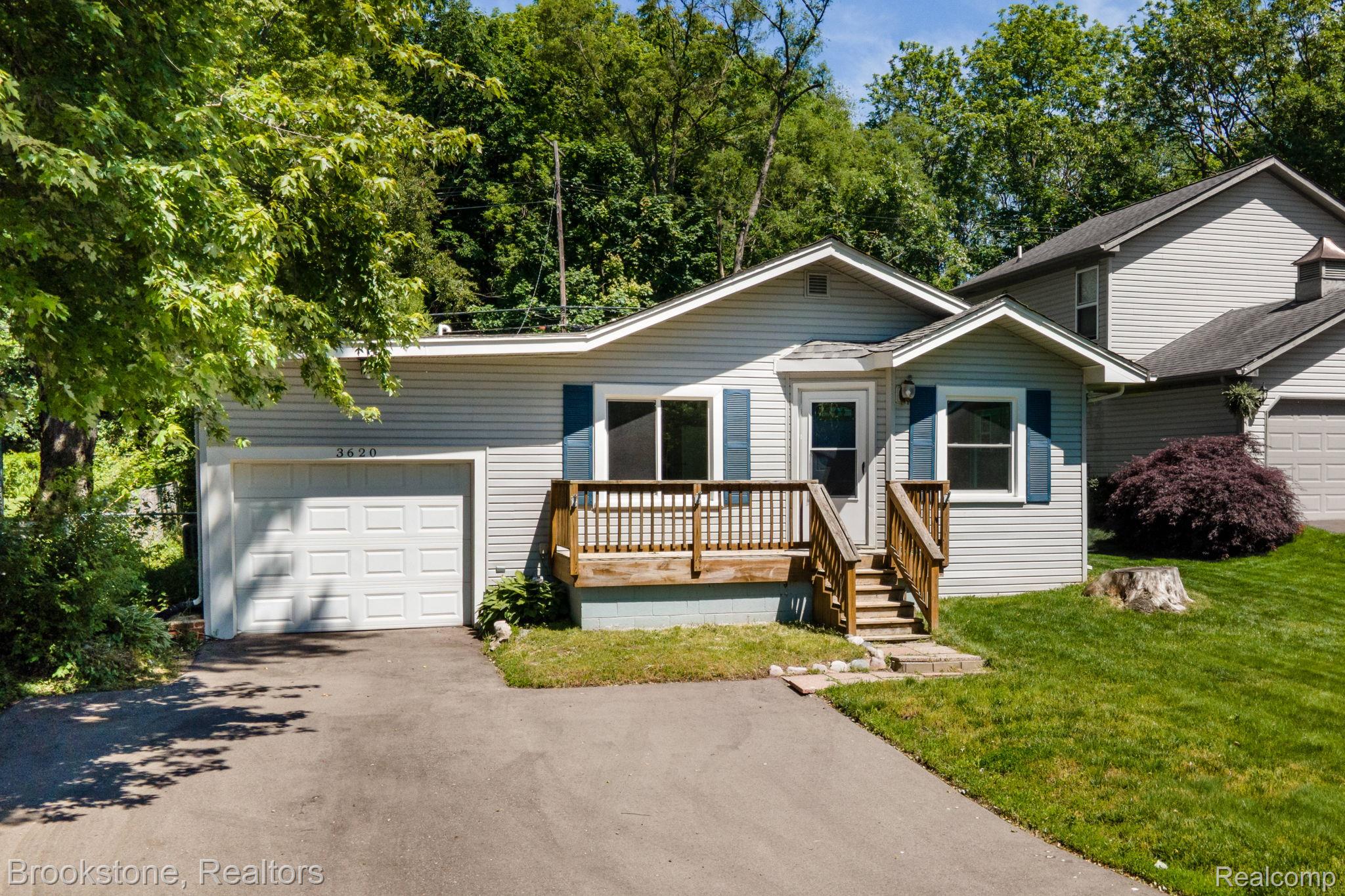 3620 Lotus Drive