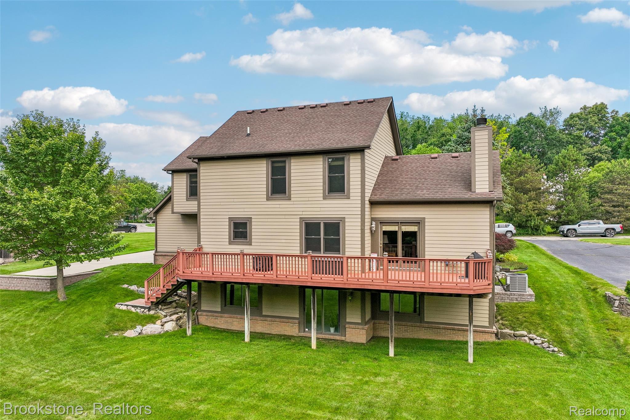 6423 Southampton Drive