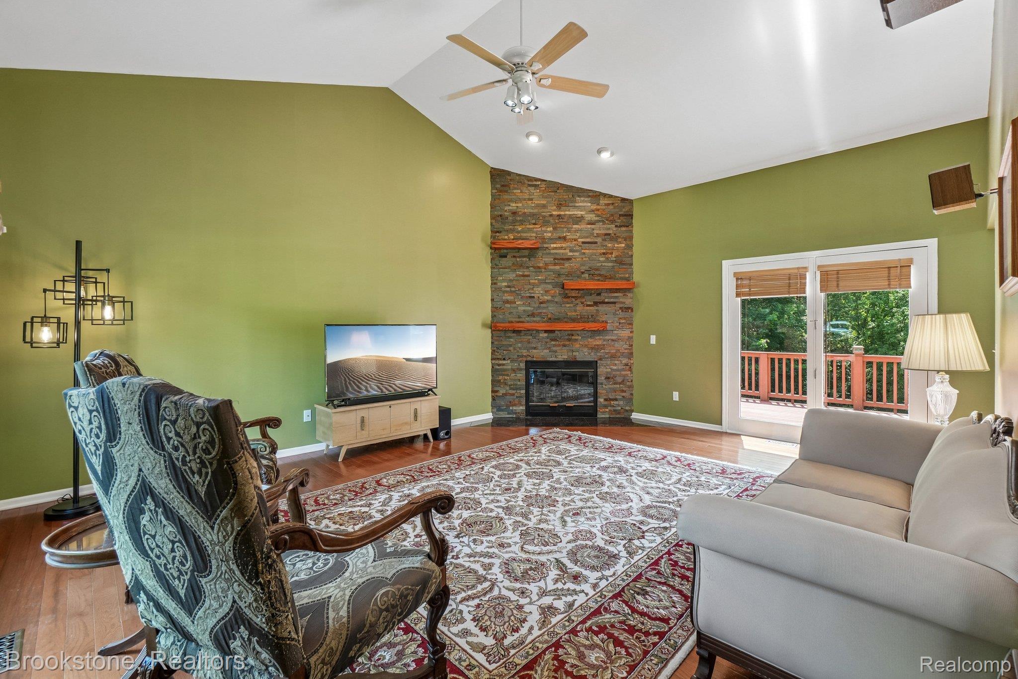 6423 Southampton Drive
