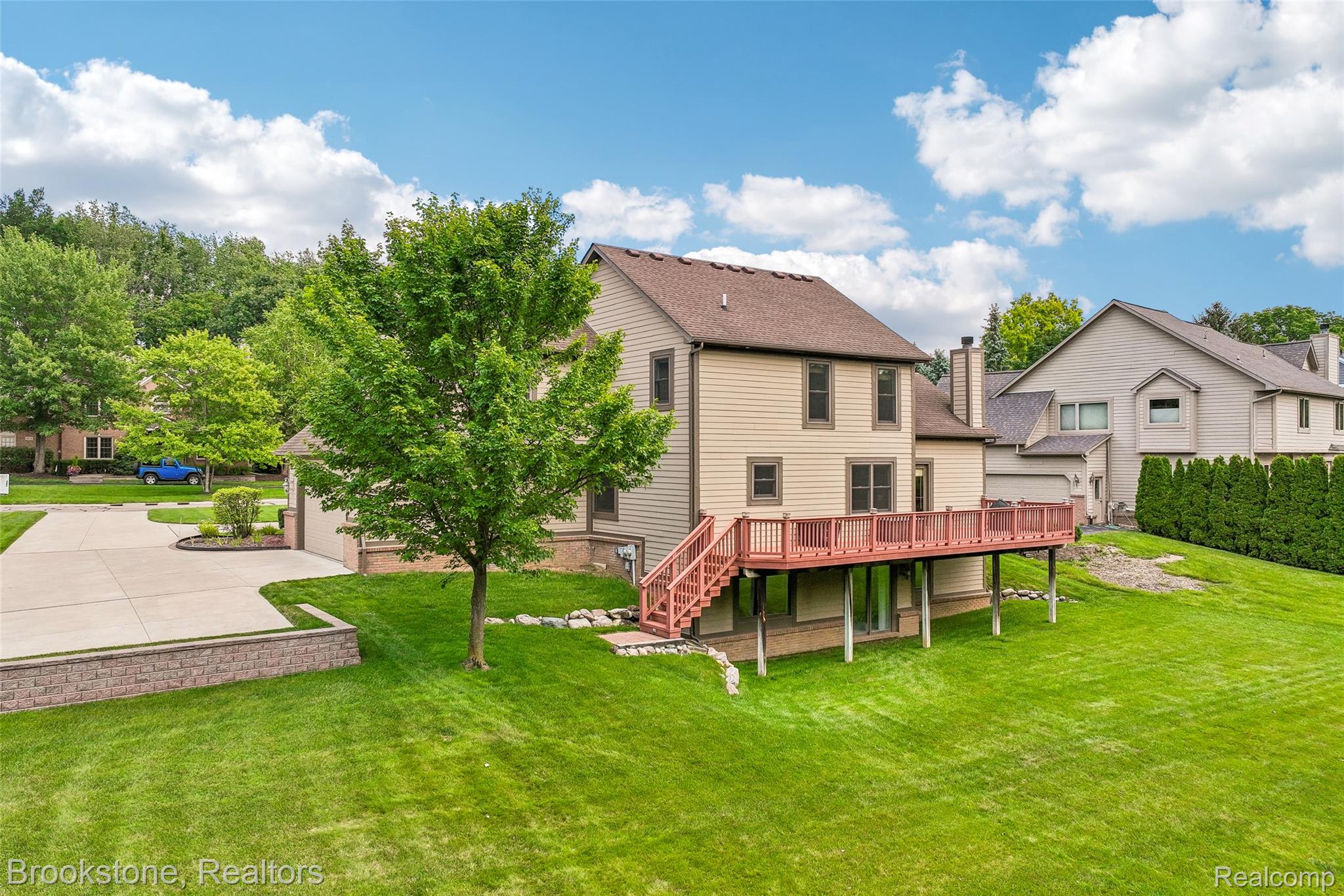 6423 Southampton Drive