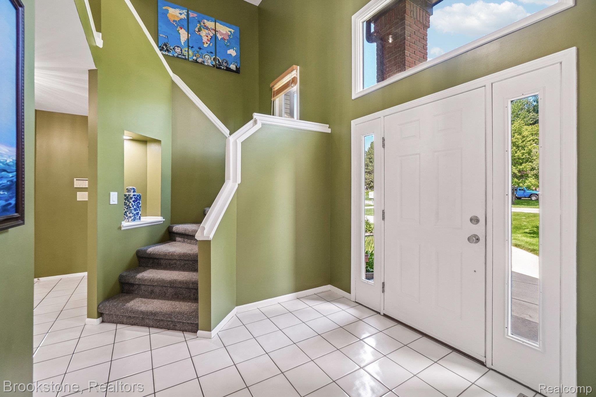 6423 Southampton Drive