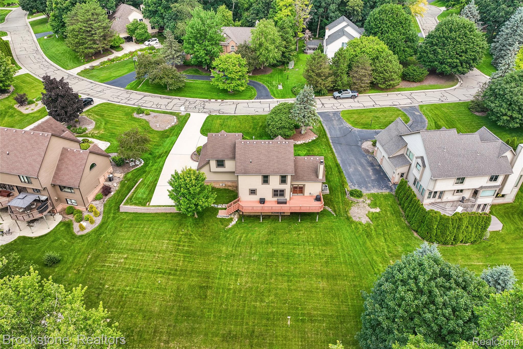 6423 Southampton Drive