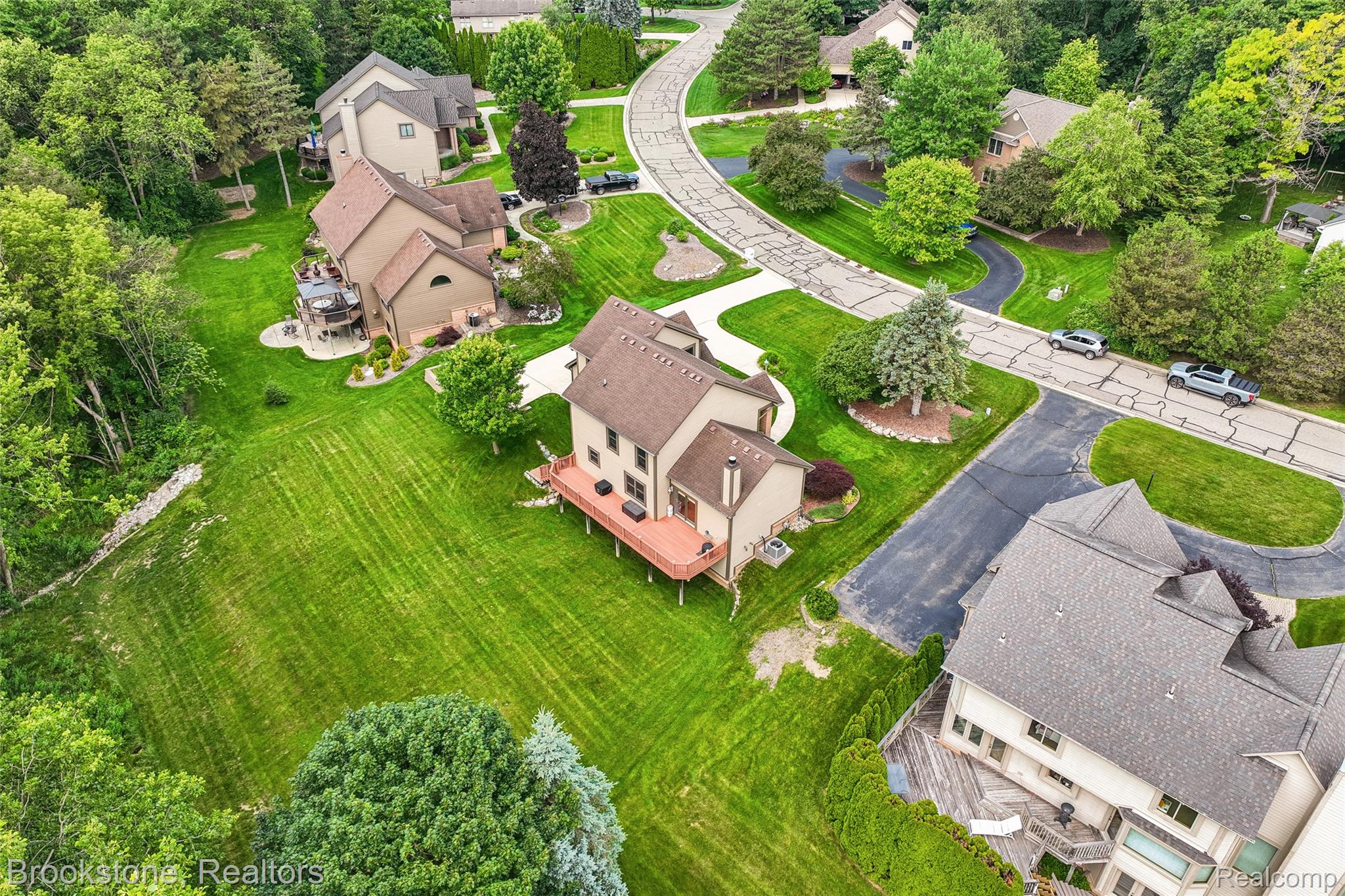 6423 Southampton Drive