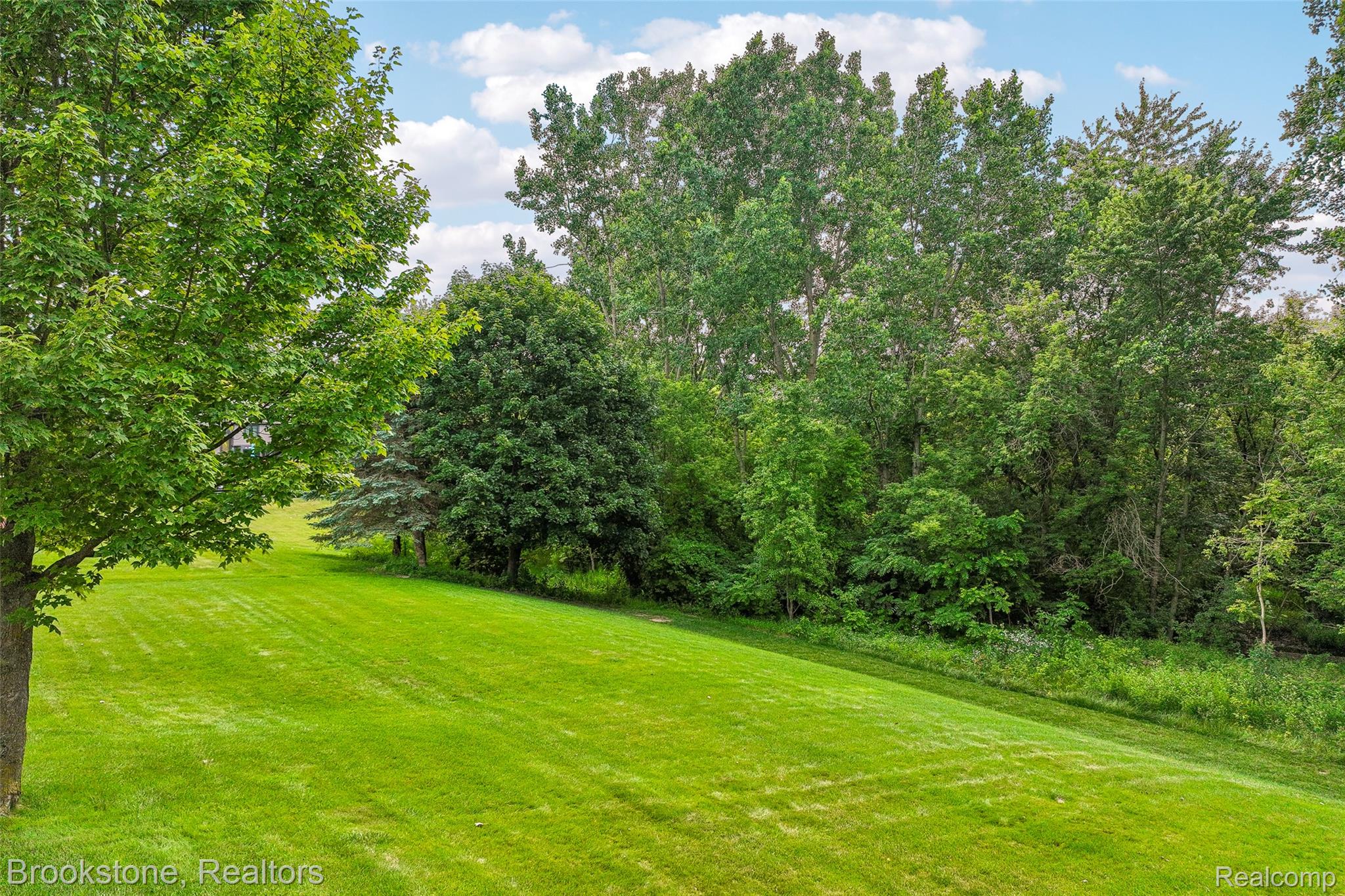 6423 Southampton Drive
