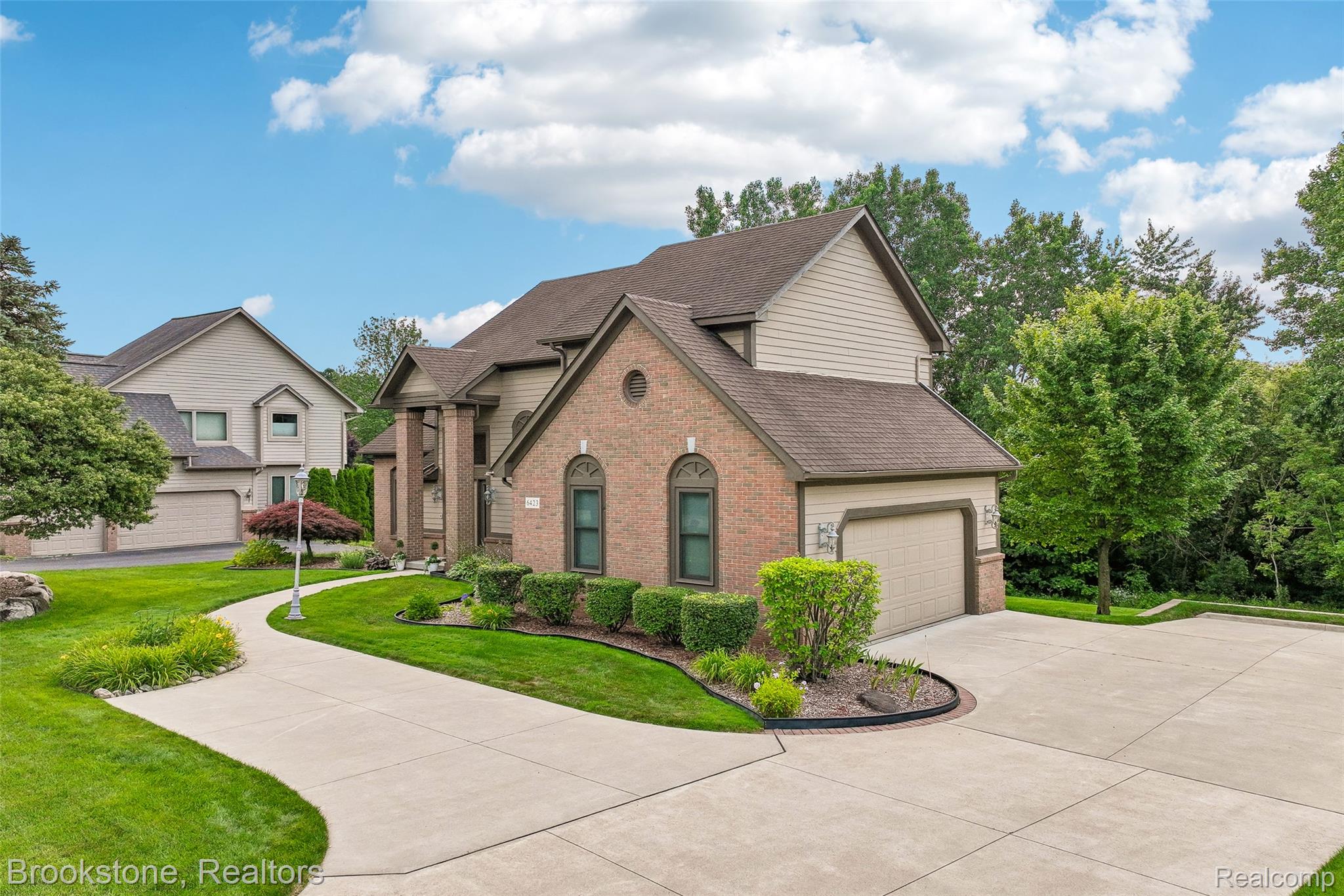 6423 Southampton Drive