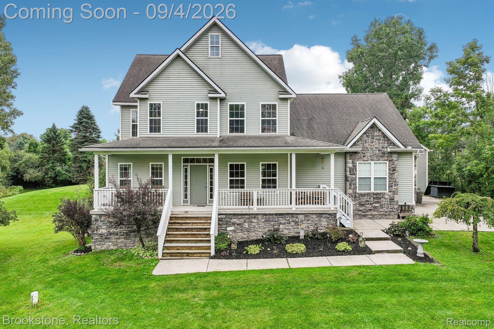 2633 Groveland Road